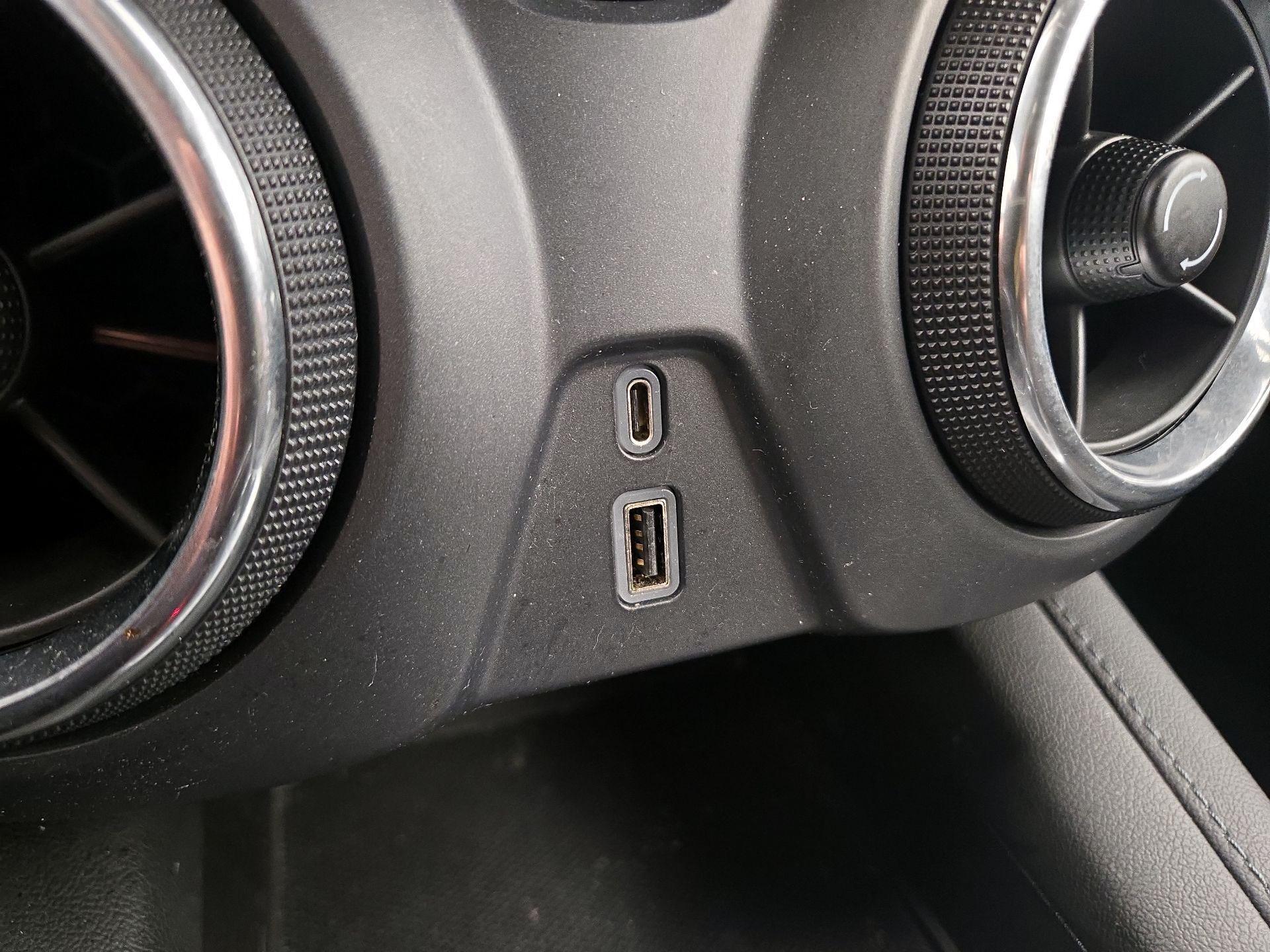 Thumbnail: 2020 Chevrolet Blazer - 18