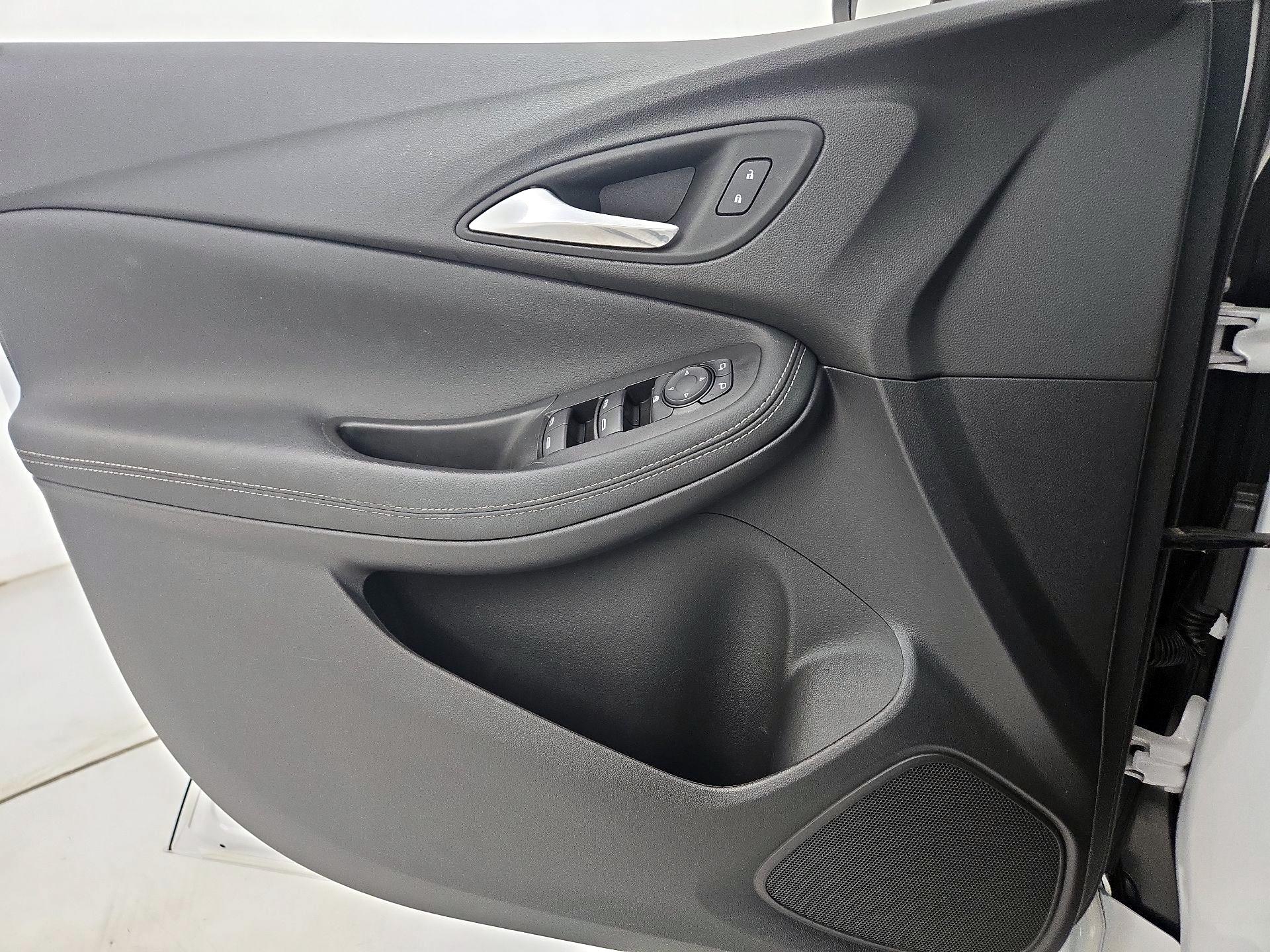 Thumbnail: 2022 Buick Encore GX - 12