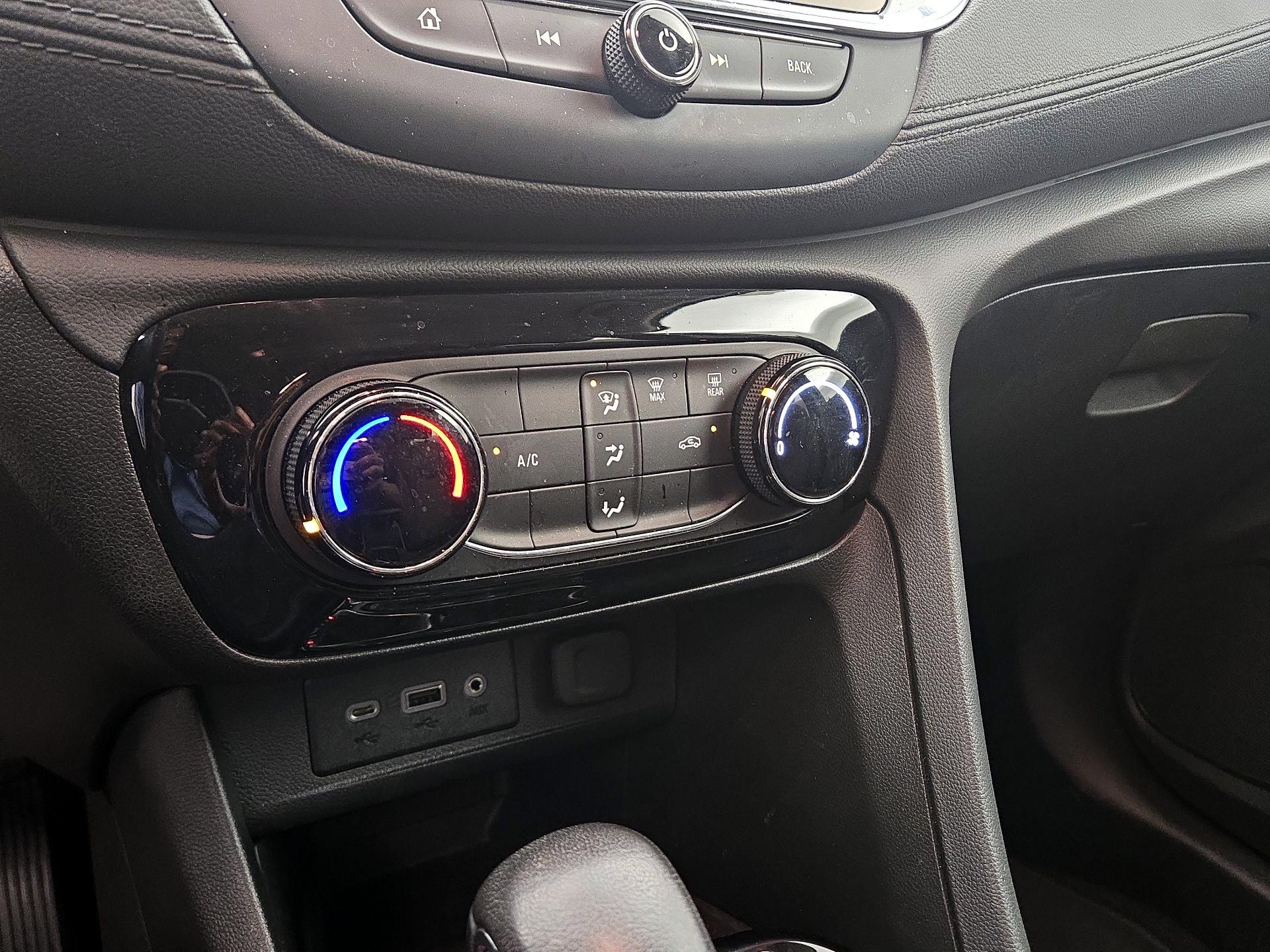 Thumbnail: 2022 Buick Encore GX - 16