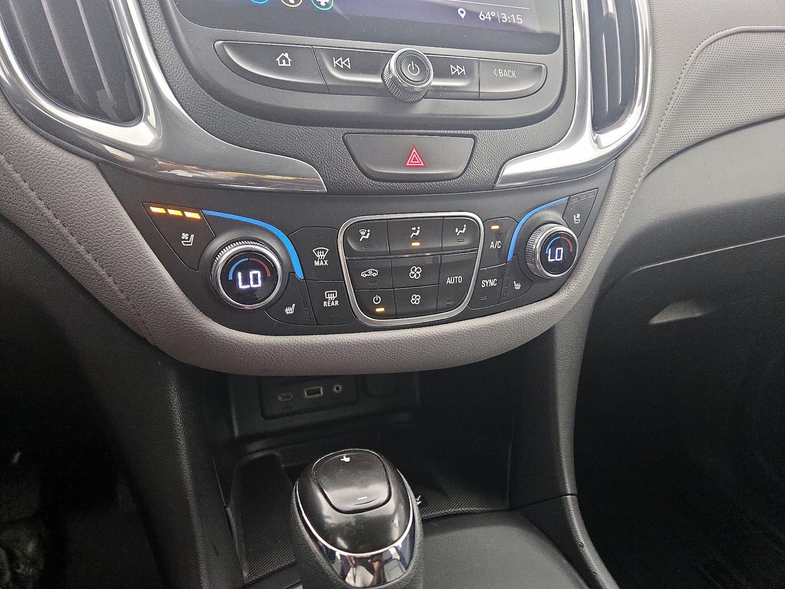 2020 Chevrolet Equinox Premier - Photo 17