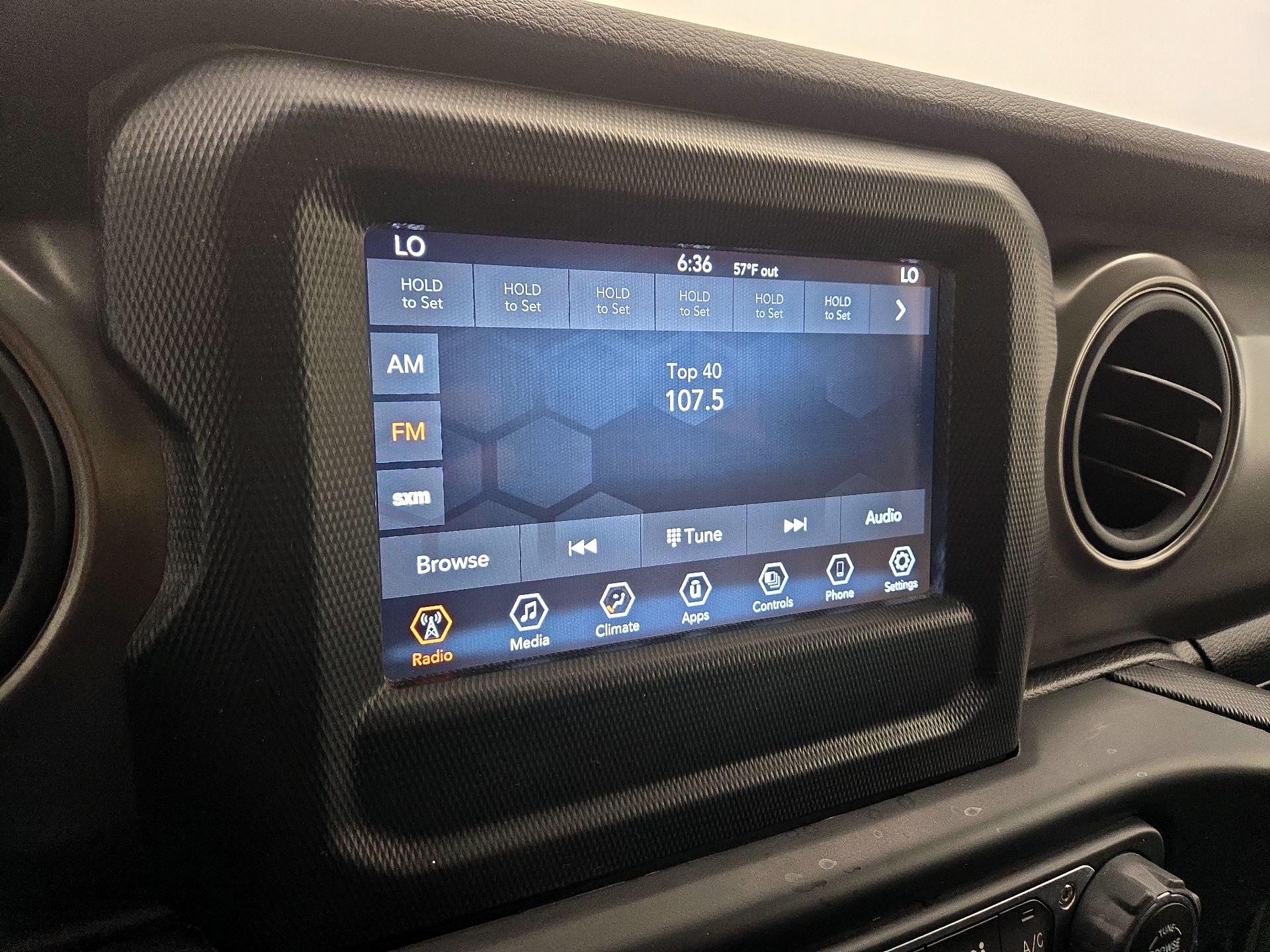 Thumbnail: 2021 Jeep Wrangler - 15