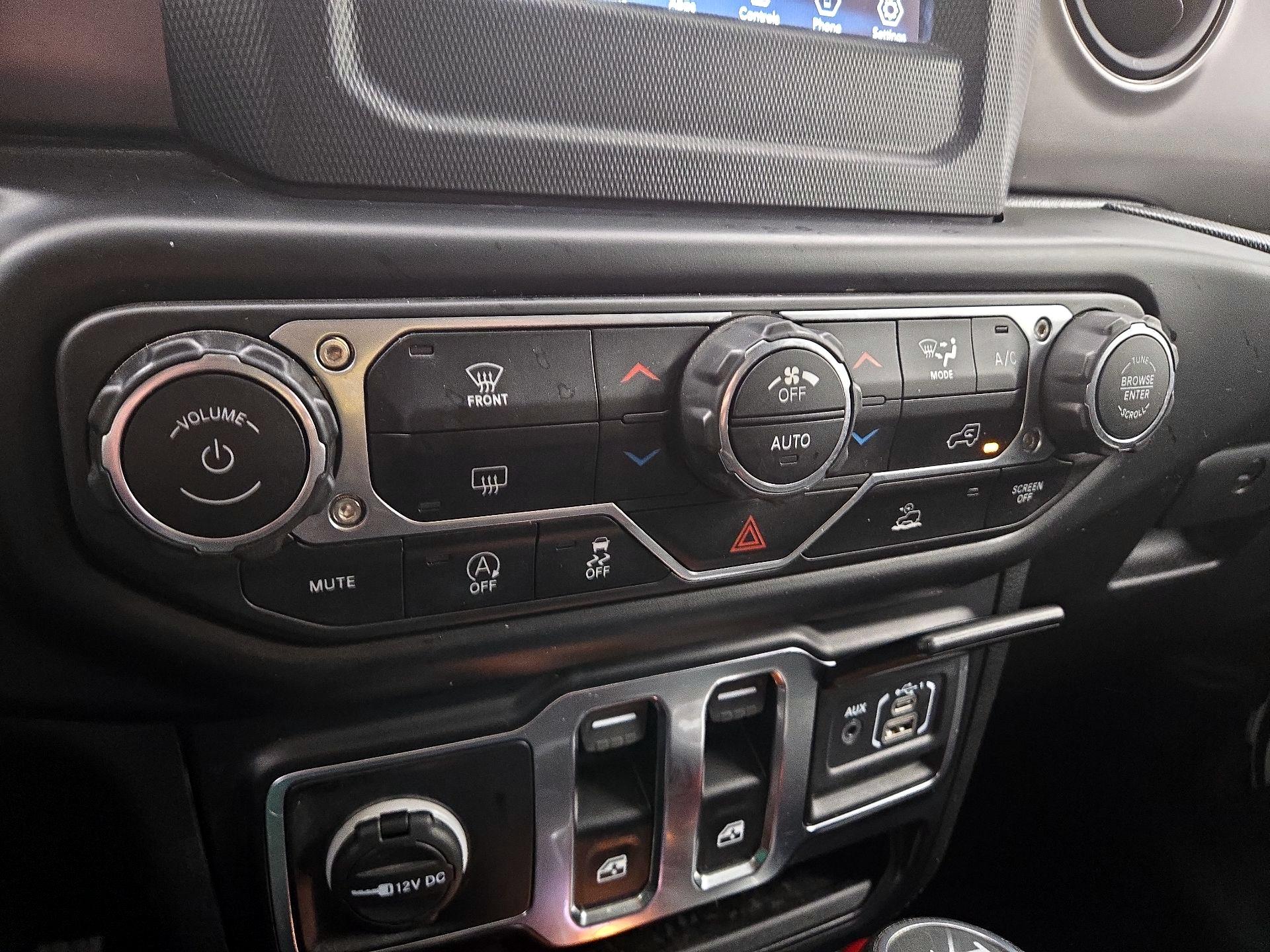 Thumbnail: 2021 Jeep Wrangler - 16