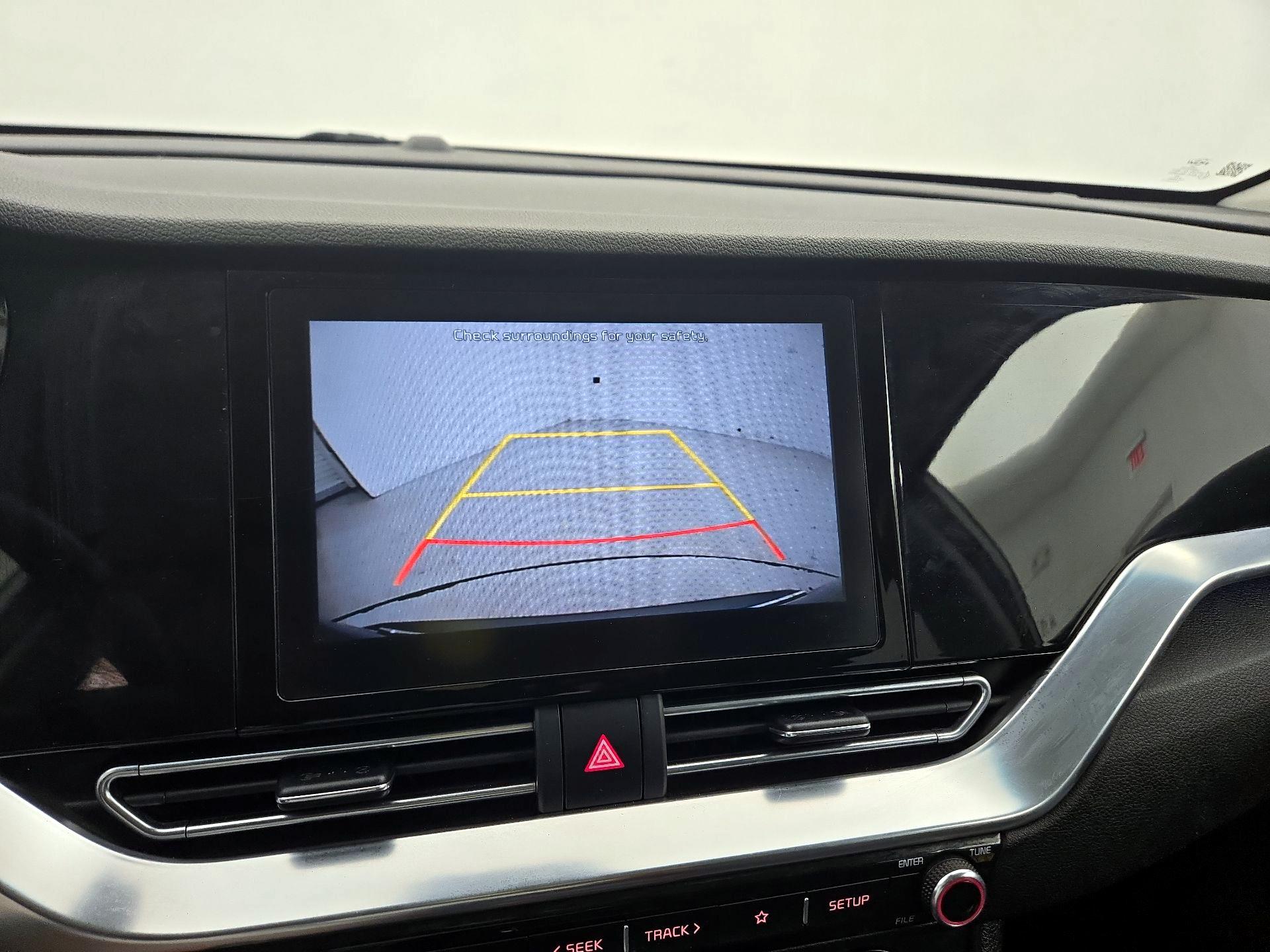 Thumbnail: 2022 Kia Niro - 14