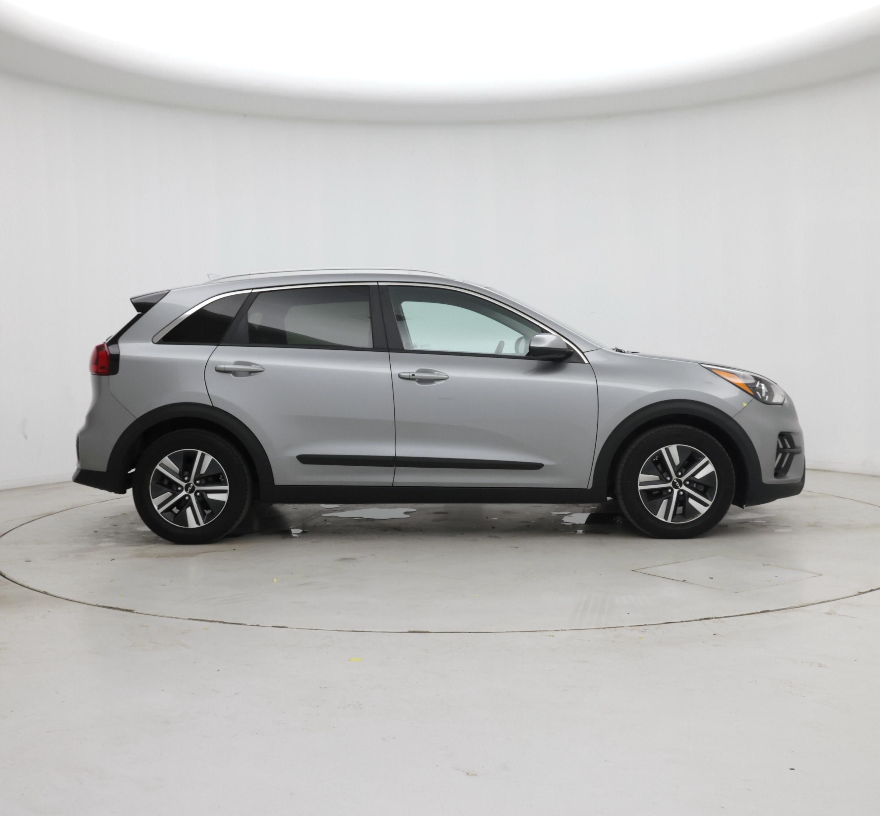 Thumbnail: 2022 Kia Niro - 7