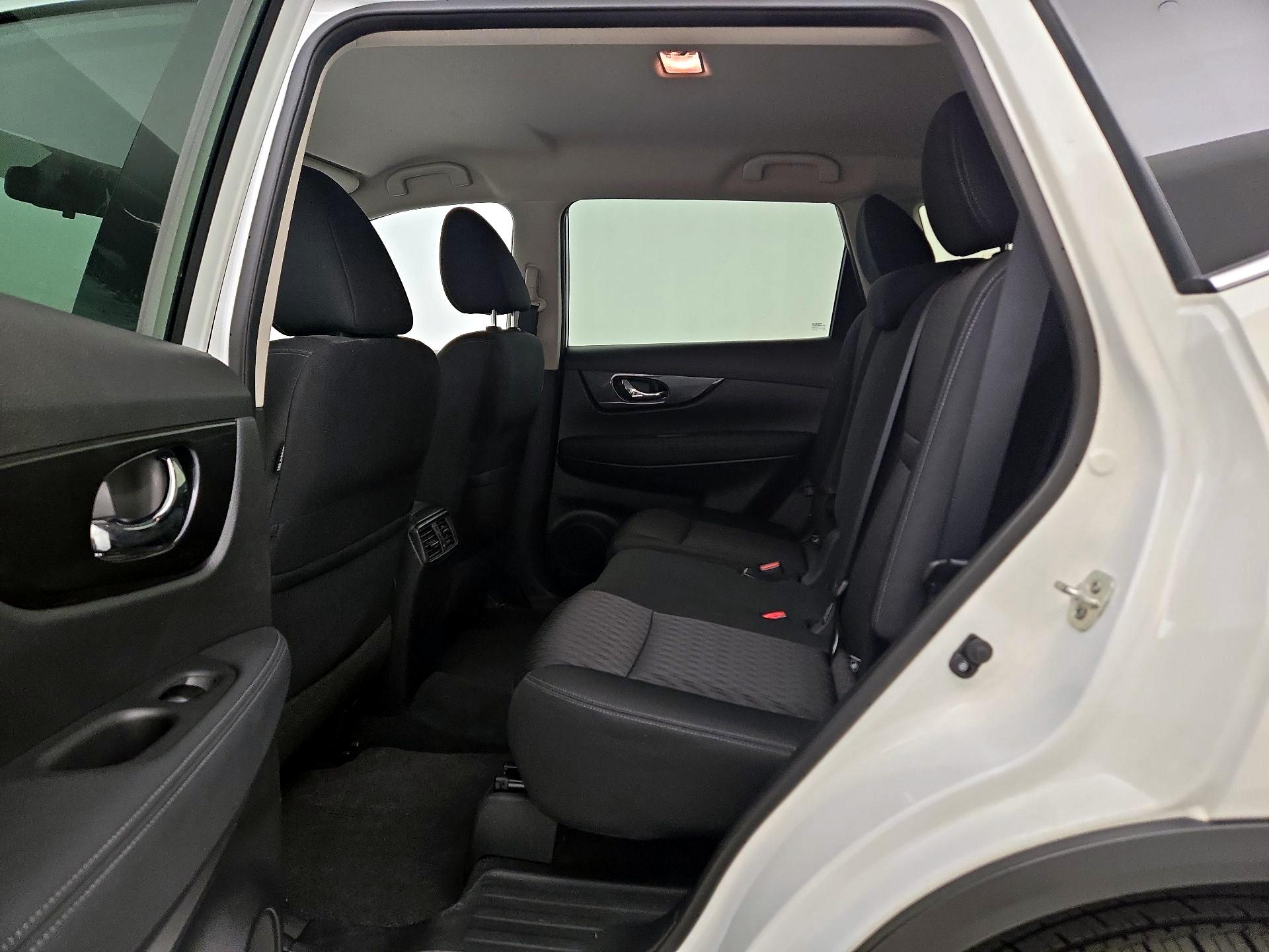 Thumbnail: 2020 Nissan Rogue - 19