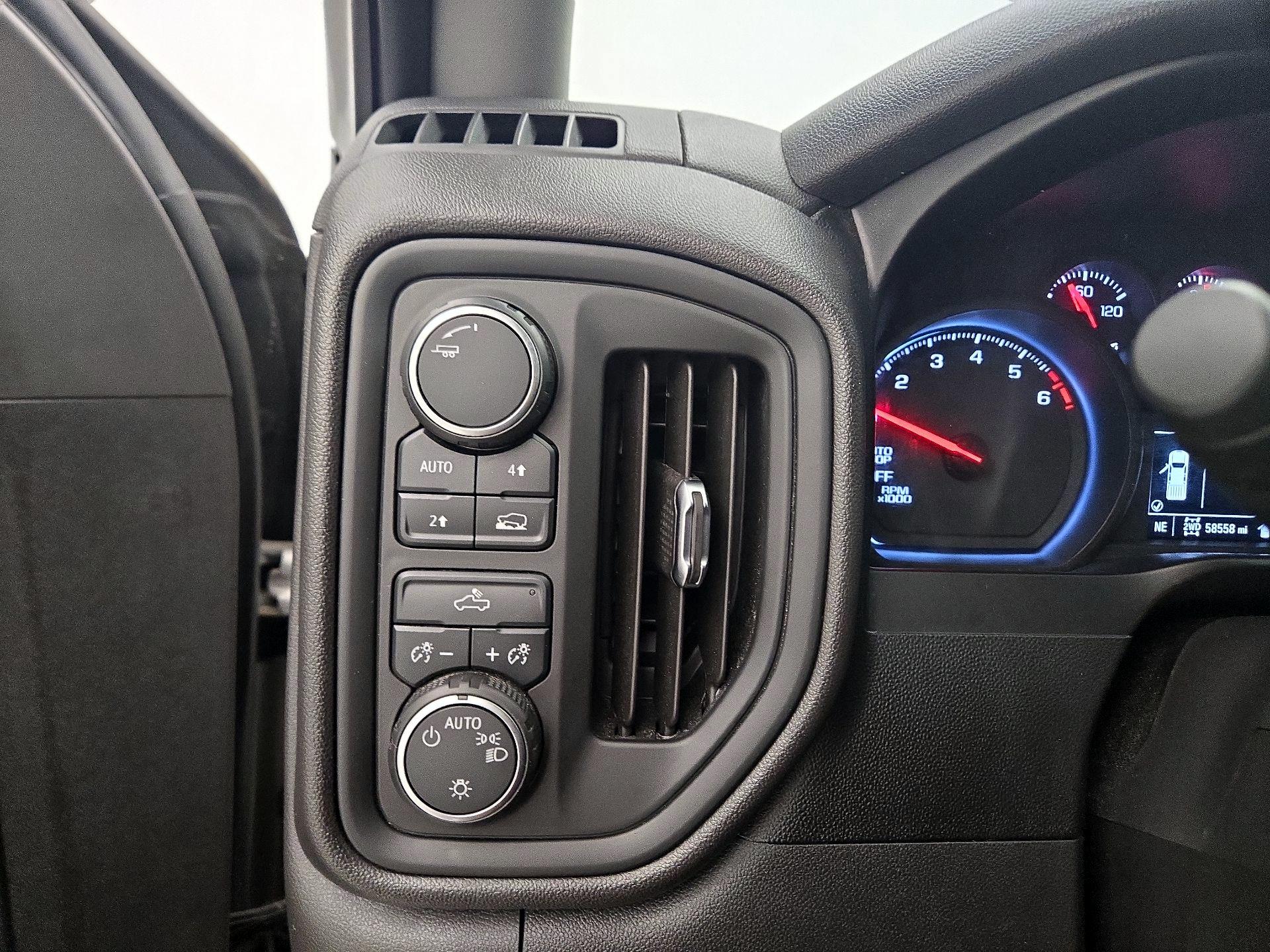 Thumbnail: 2021 Chevrolet Silverado 1500 - 13
