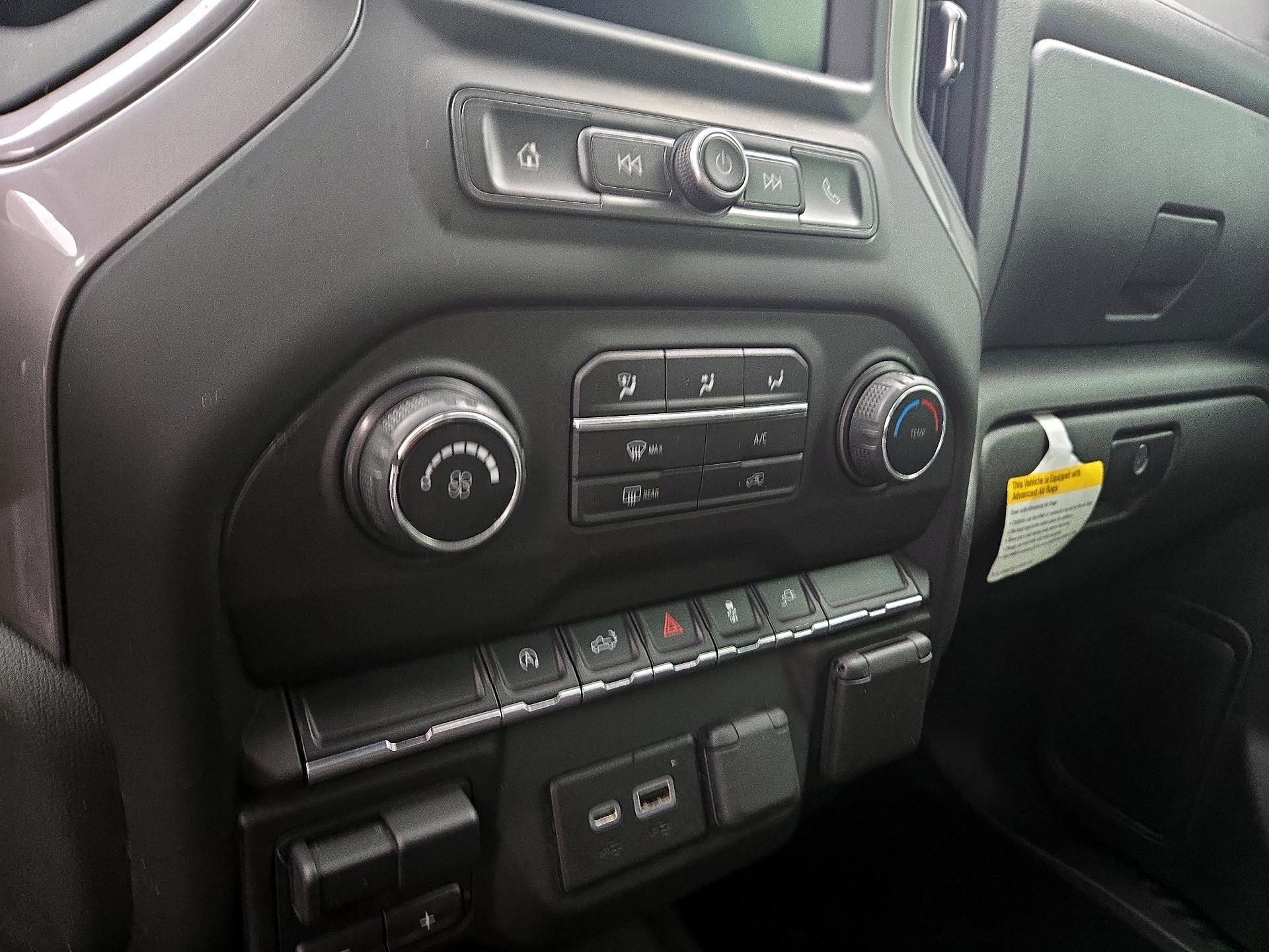 Thumbnail: 2021 Chevrolet Silverado 1500 - 16