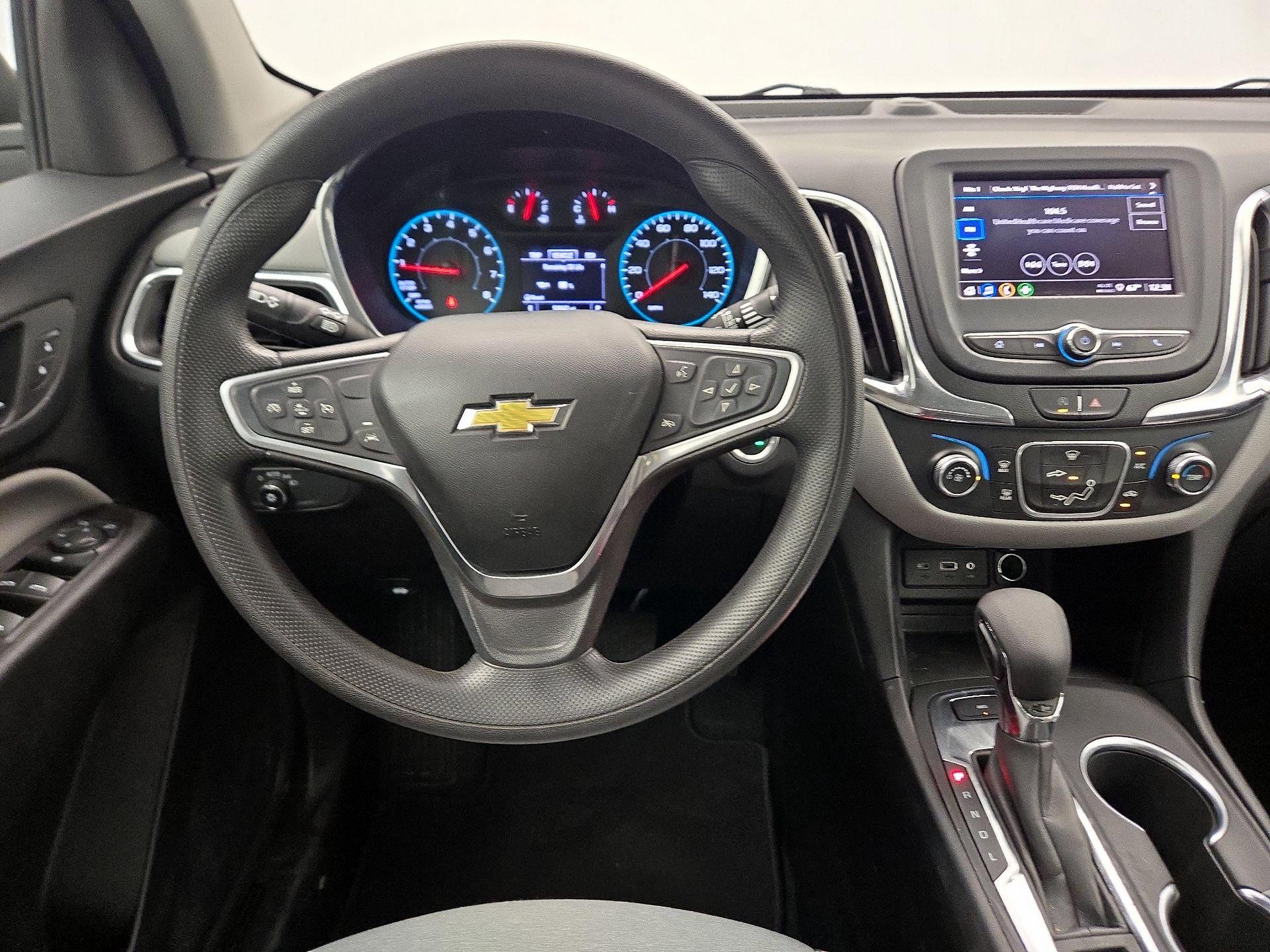 Thumbnail: 2022 Chevrolet Equinox - 10