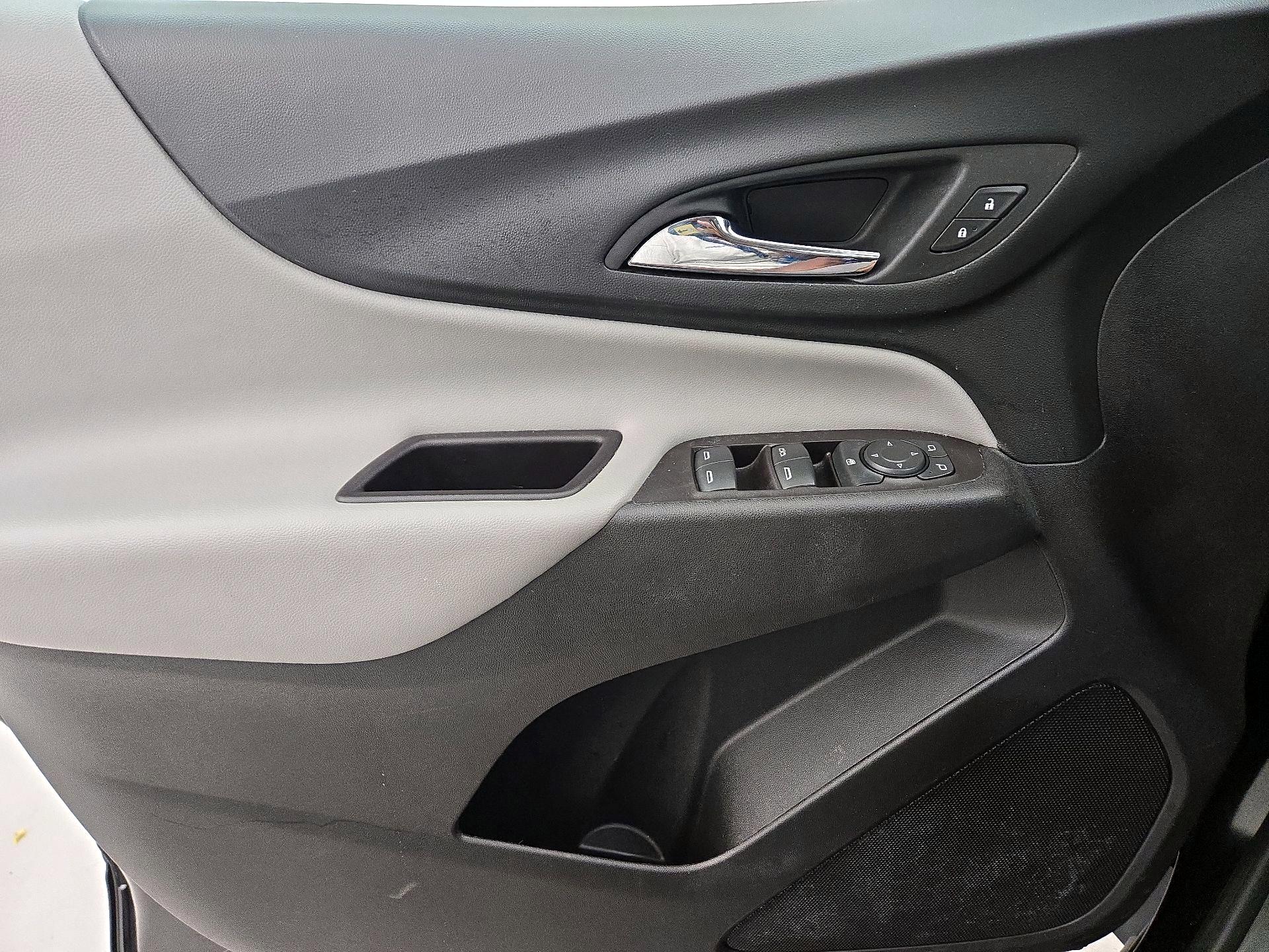 Thumbnail: 2022 Chevrolet Equinox - 12