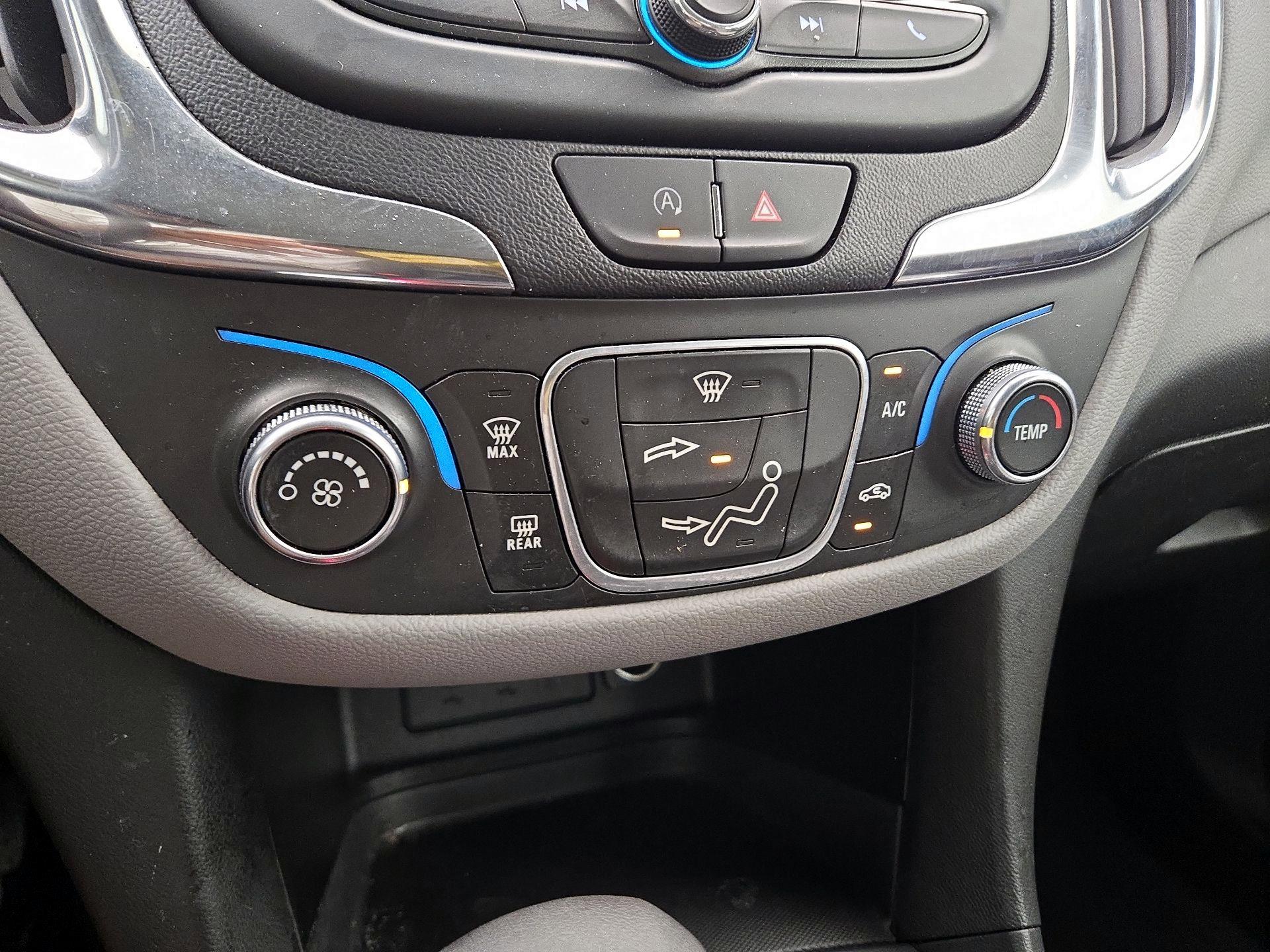 Thumbnail: 2022 Chevrolet Equinox - 16