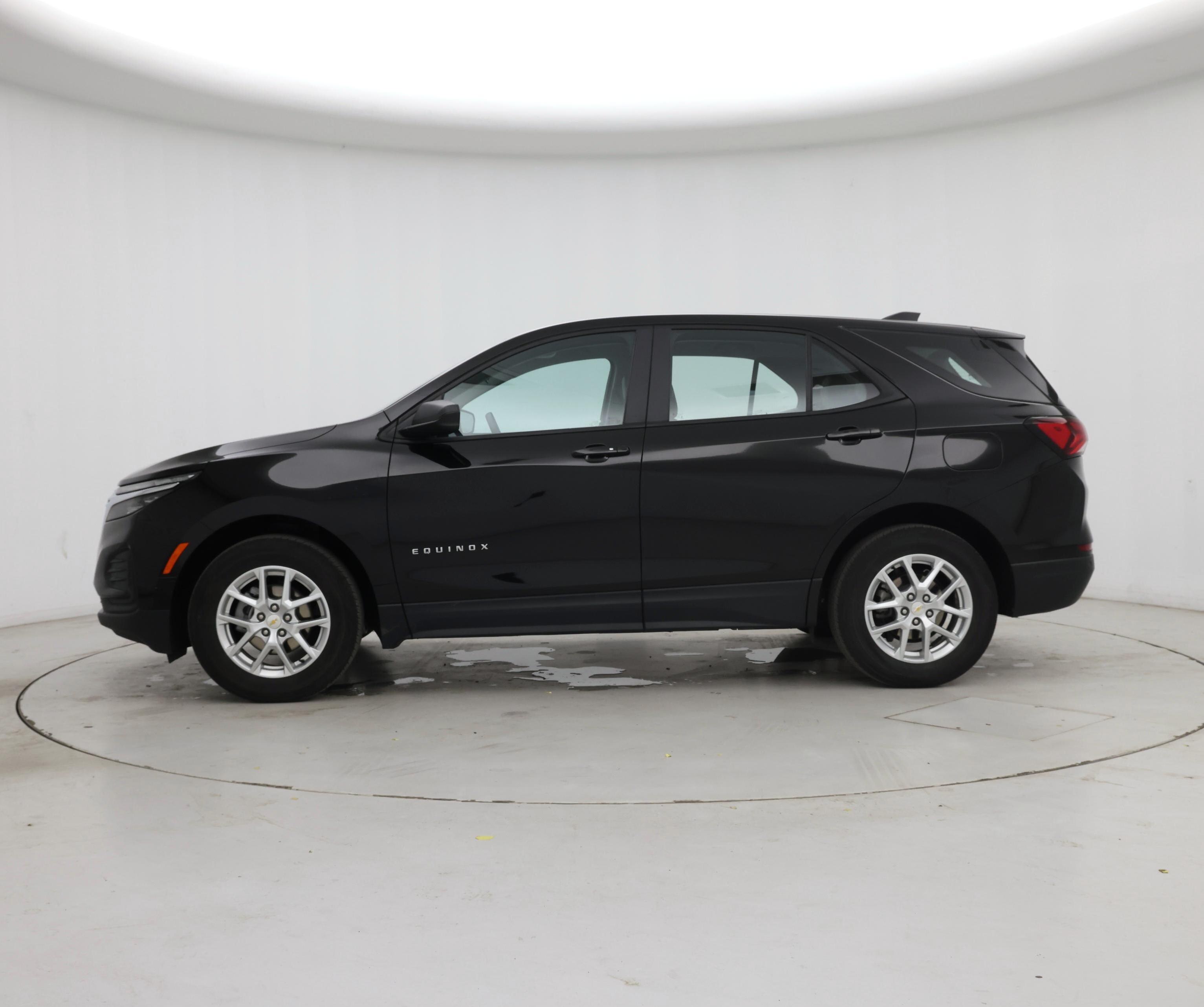 Thumbnail: 2022 Chevrolet Equinox - 3