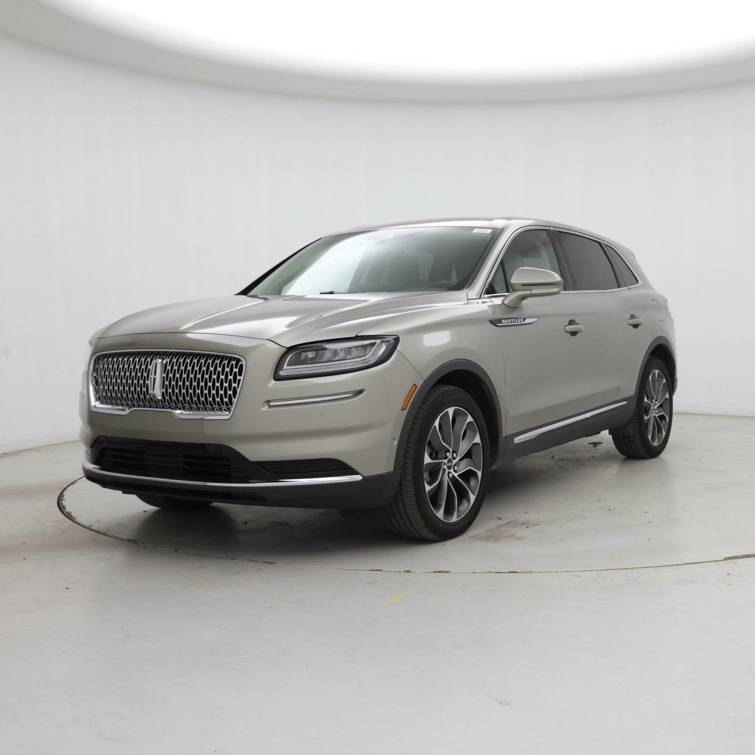 Thumbnail: 2023 Lincoln Nautilus - 4