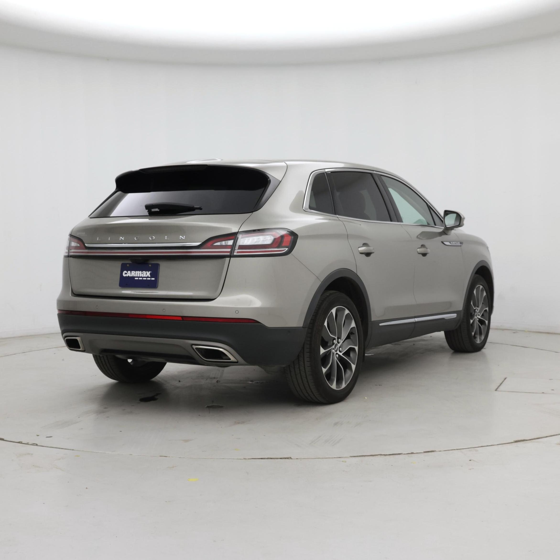Thumbnail: 2023 Lincoln Nautilus - 8