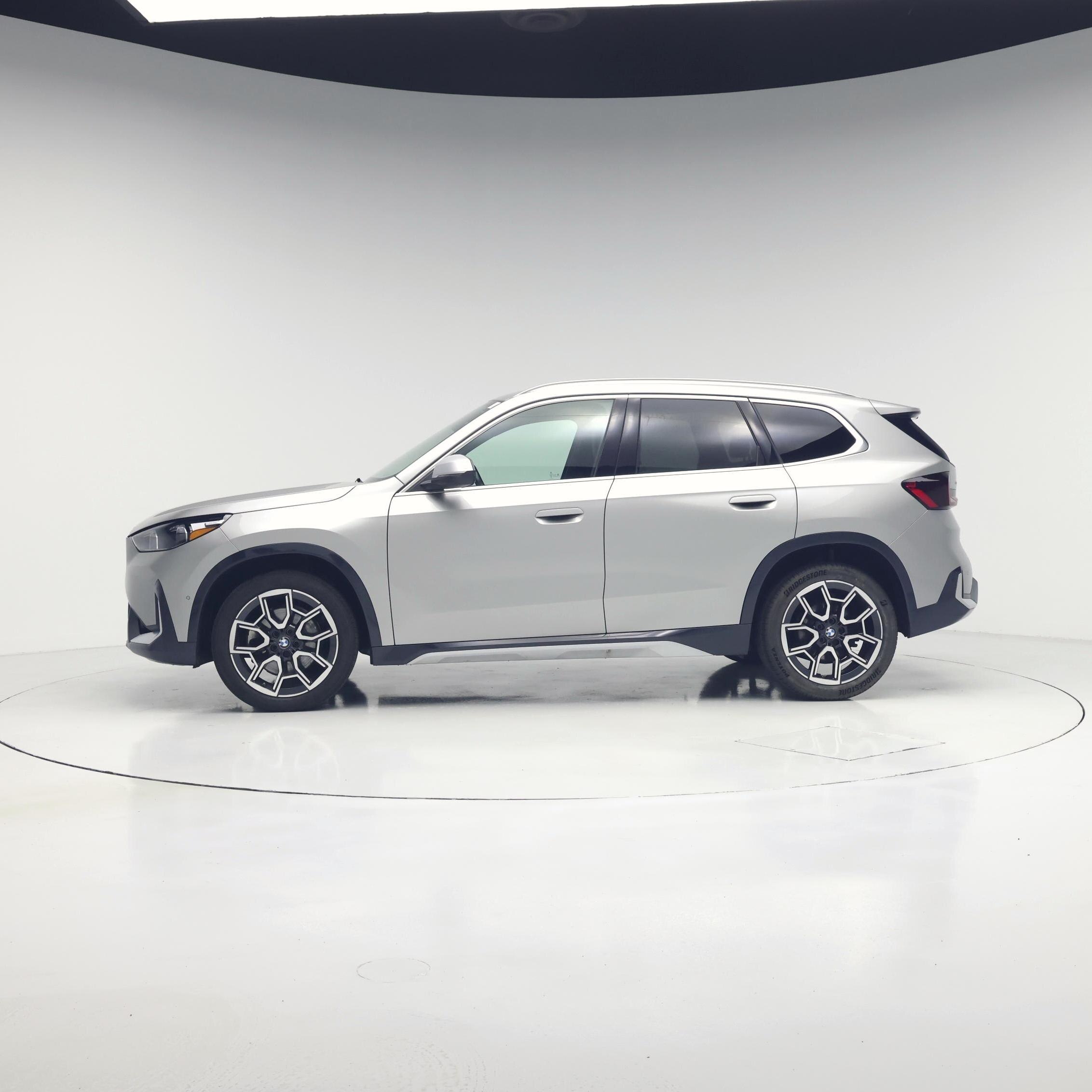 Thumbnail: 2024 BMW X1 - 3
