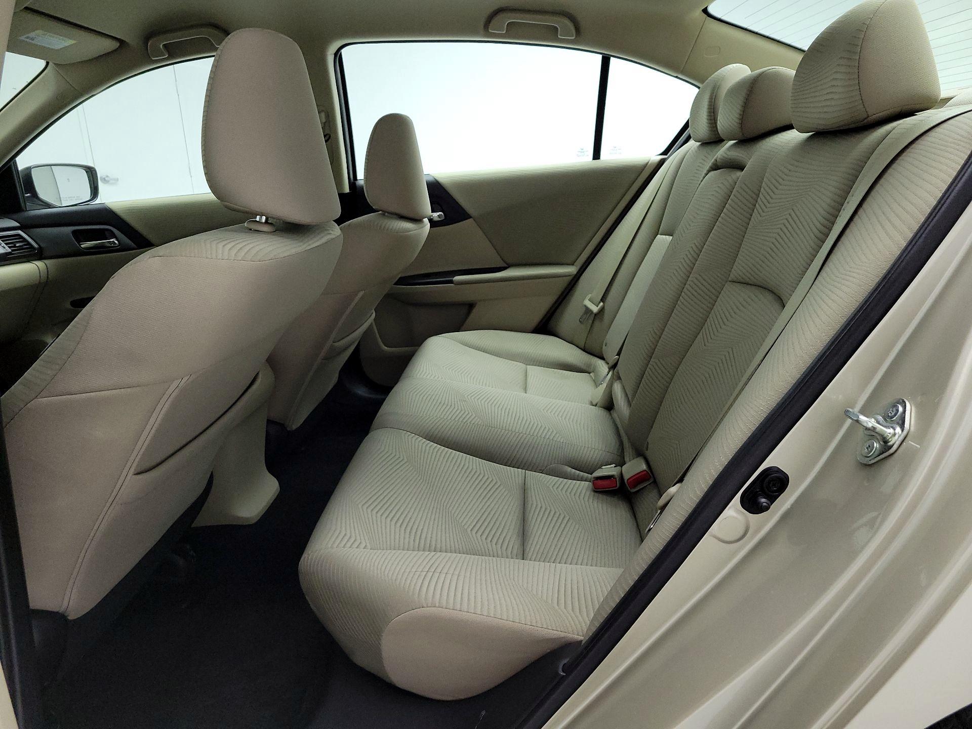 Thumbnail: 2015 Honda Accord - 18