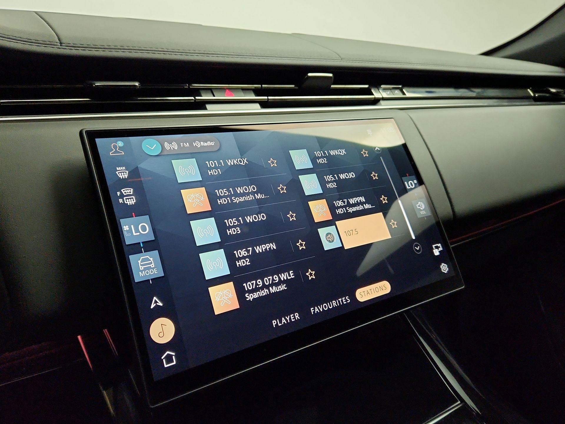 Thumbnail: 2024 Land Rover Range Rover Sport - 16