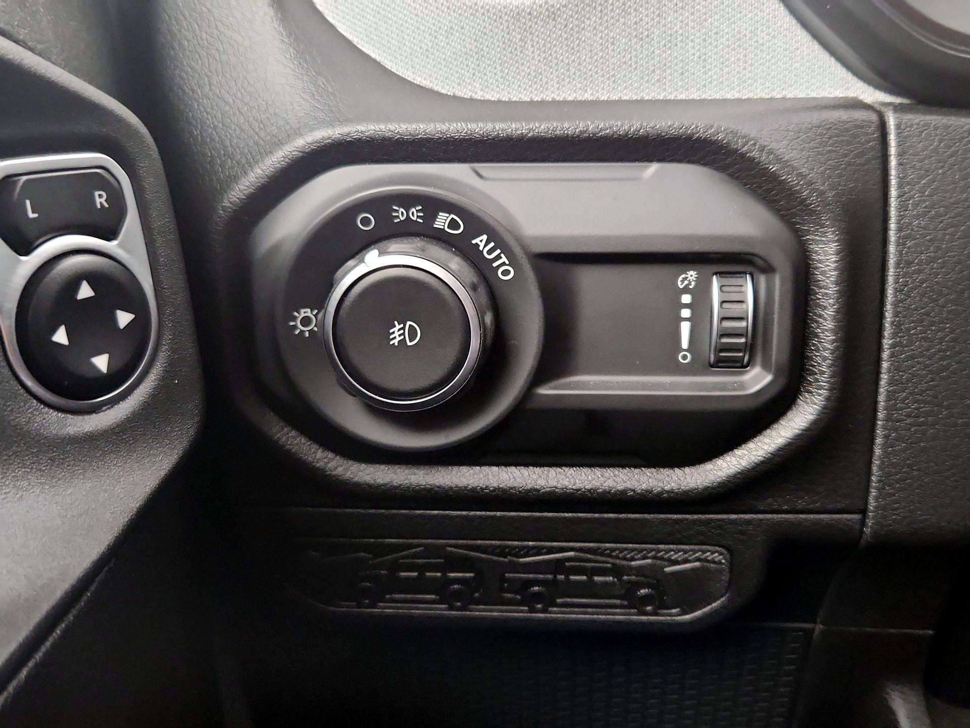 Thumbnail: 2025 Jeep Wrangler - 13