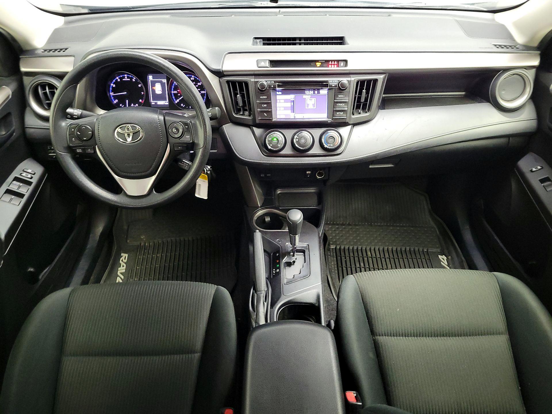 Thumbnail: 2018 Toyota RAV4 - 9