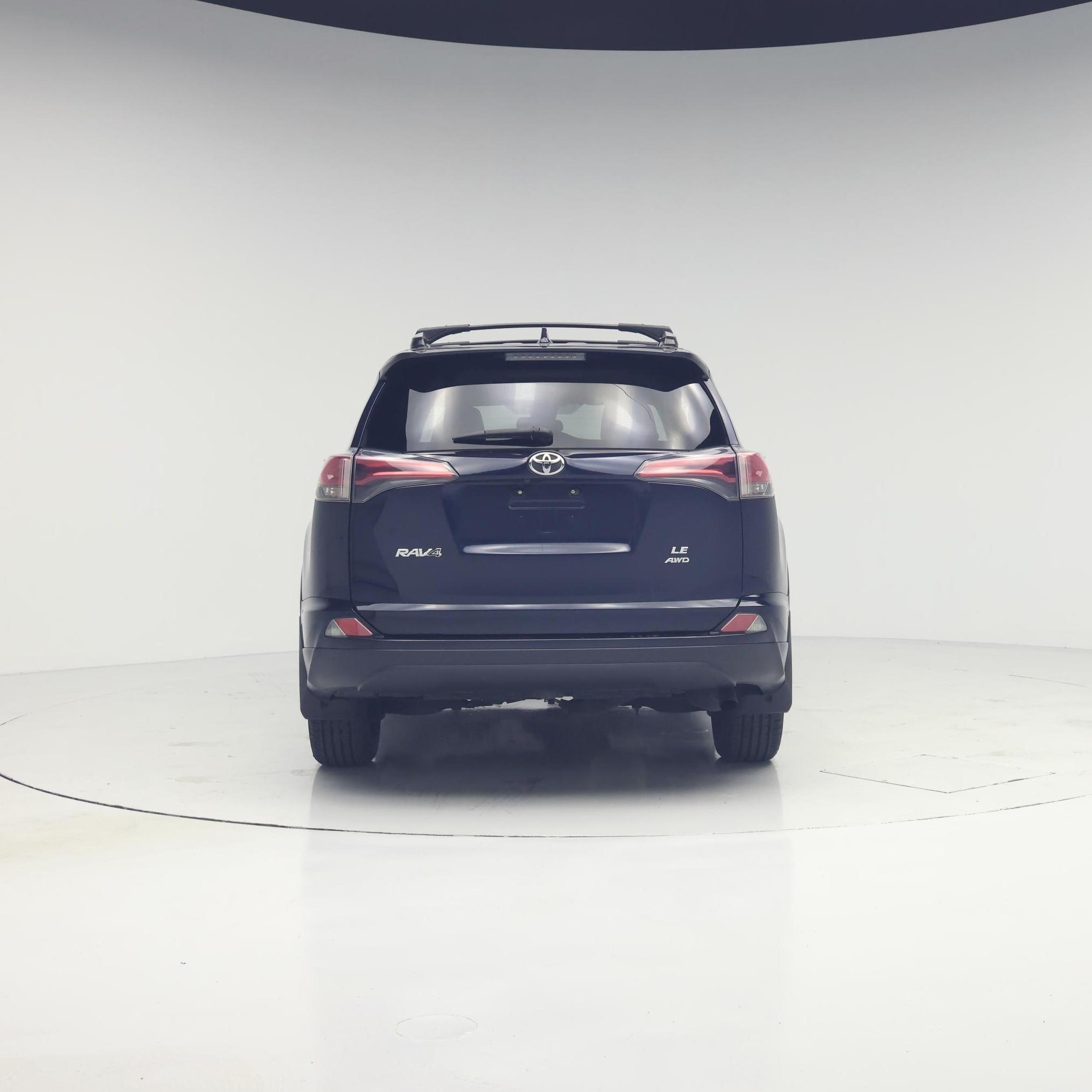 Thumbnail: 2018 Toyota RAV4 - 6