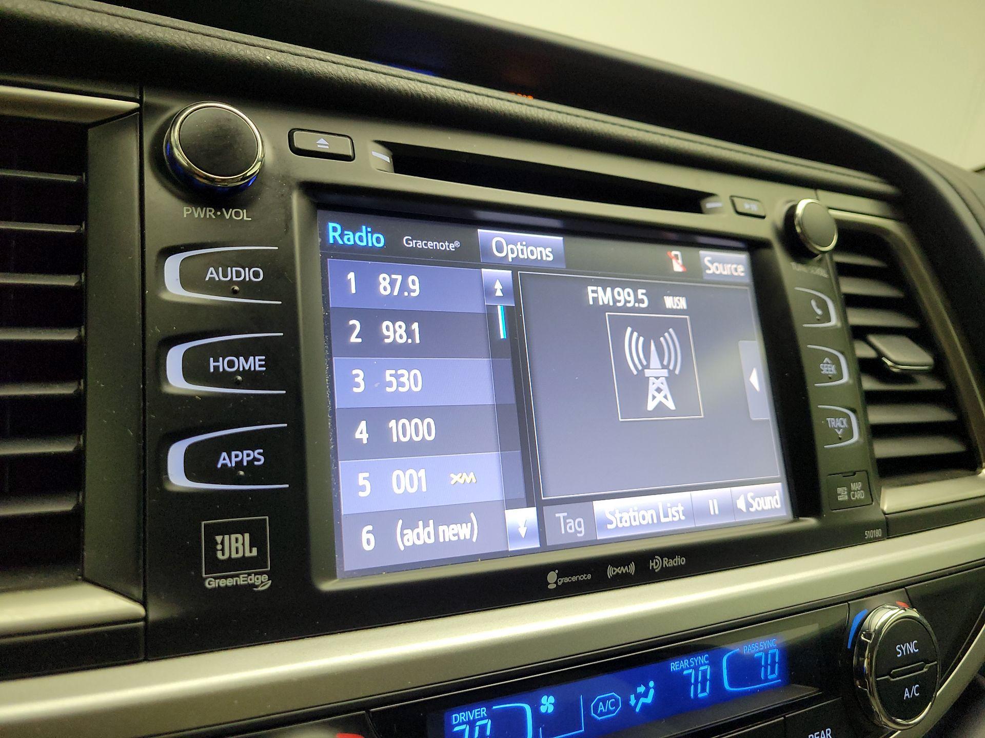 Thumbnail: 2018 Toyota Highlander - 15