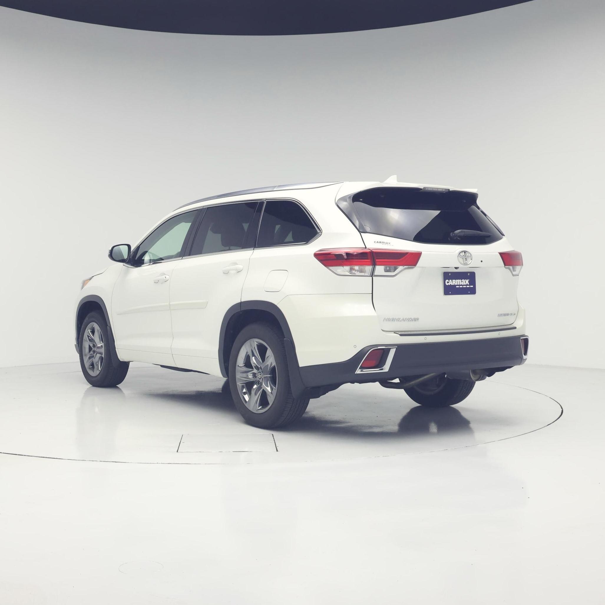 Thumbnail: 2018 Toyota Highlander - 2