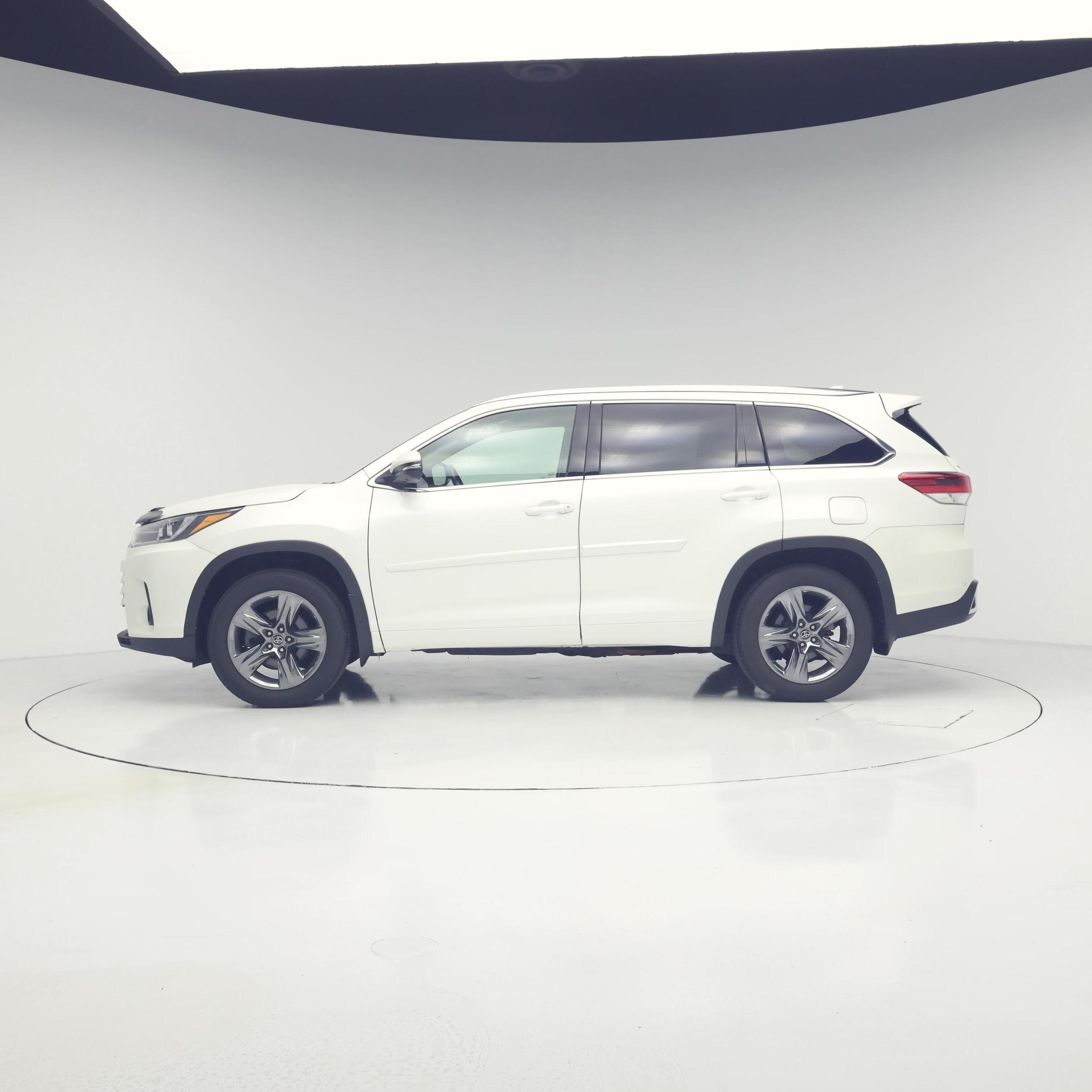 Thumbnail: 2018 Toyota Highlander - 3