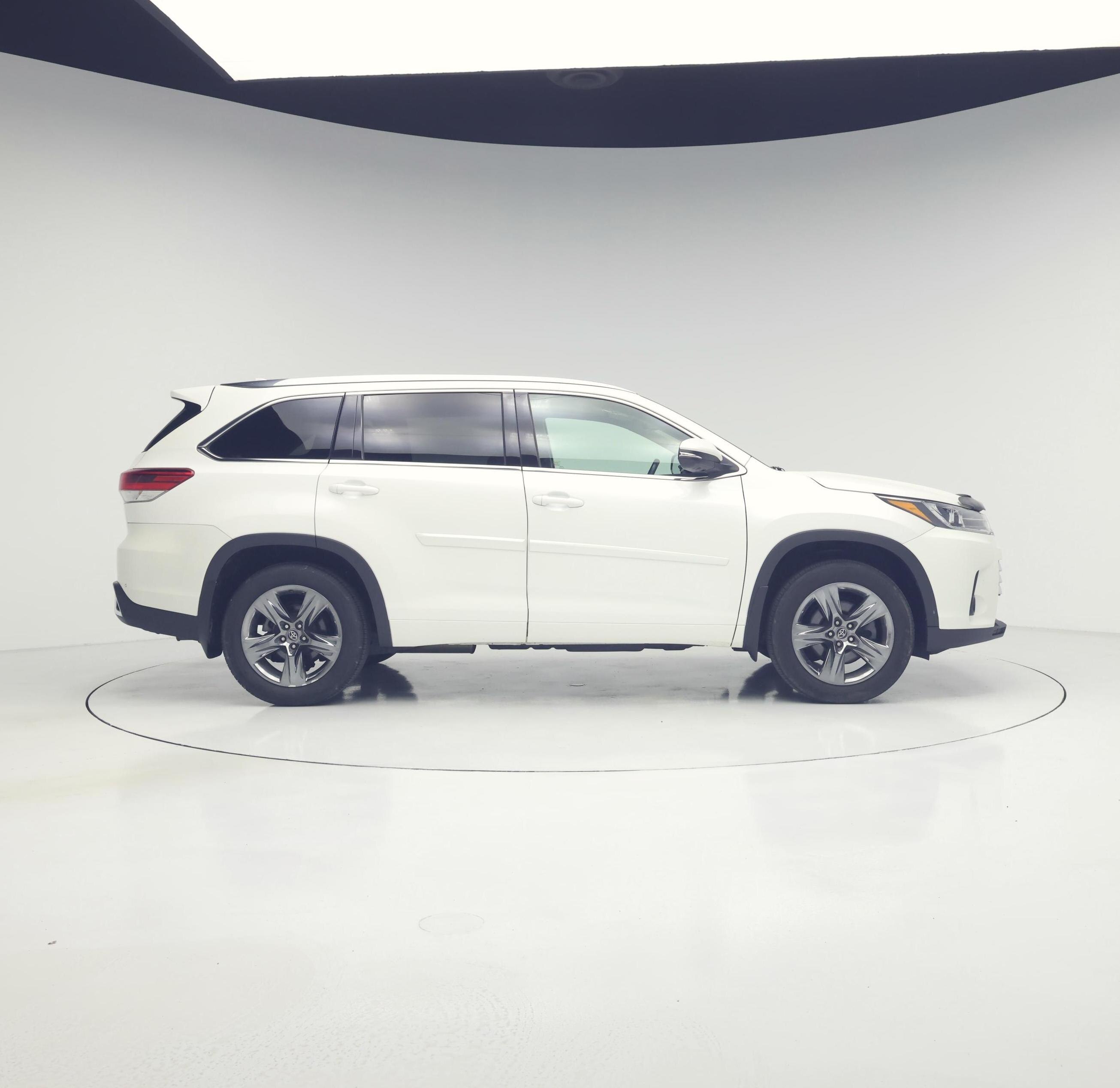 Thumbnail: 2018 Toyota Highlander - 7