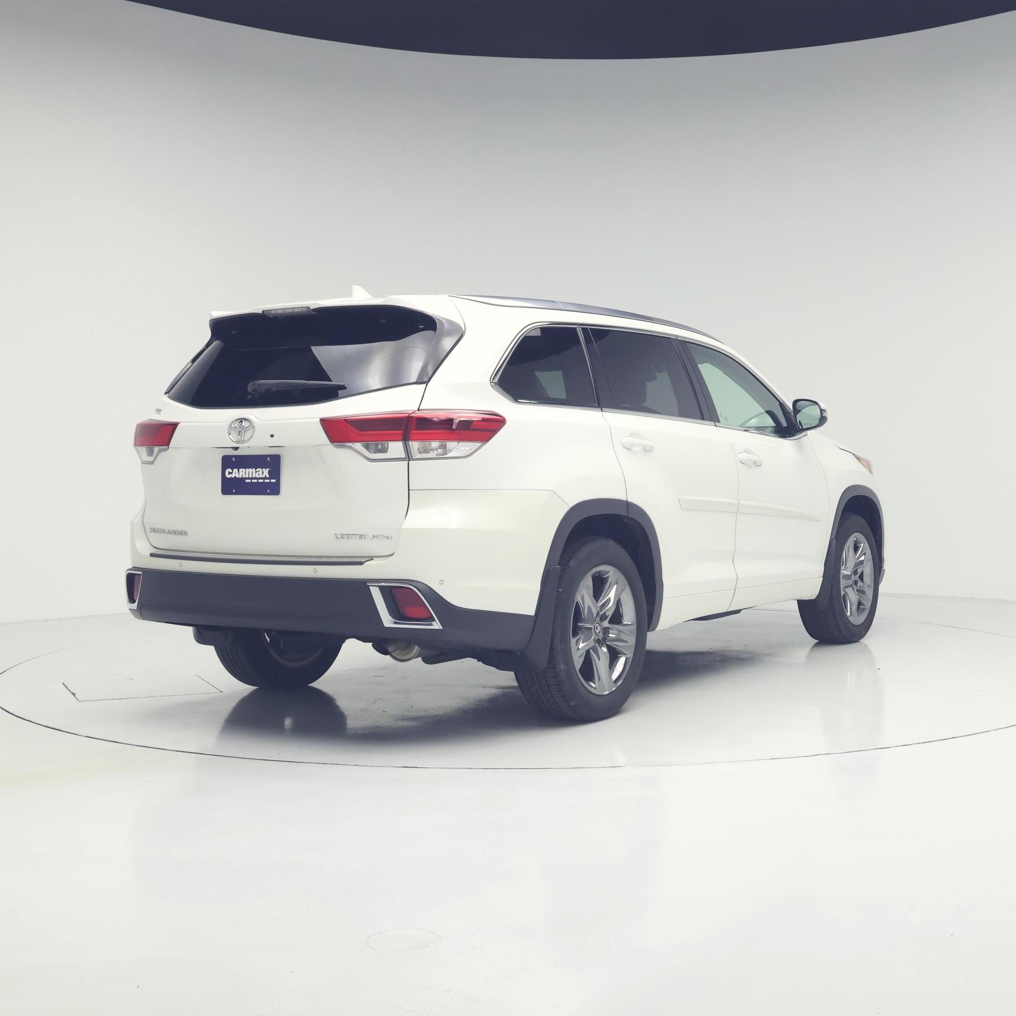 Thumbnail: 2018 Toyota Highlander - 8