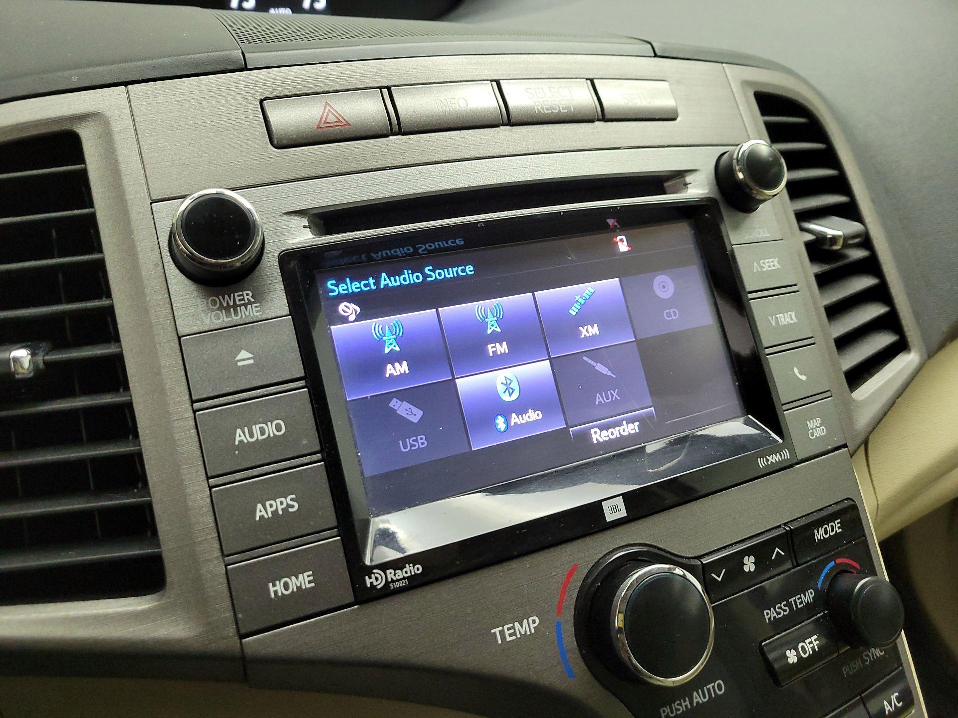 Thumbnail: 2015 Toyota Venza - 15