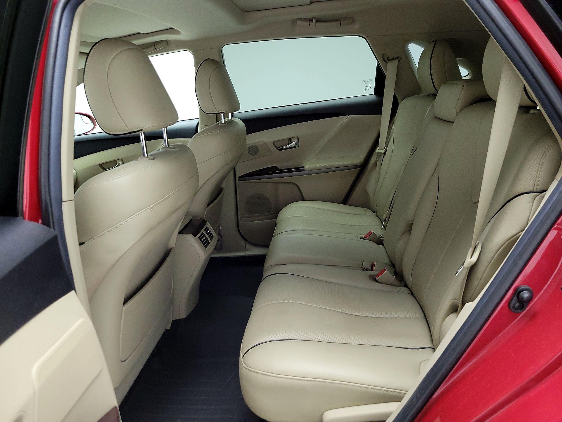 Thumbnail: 2015 Toyota Venza - 19