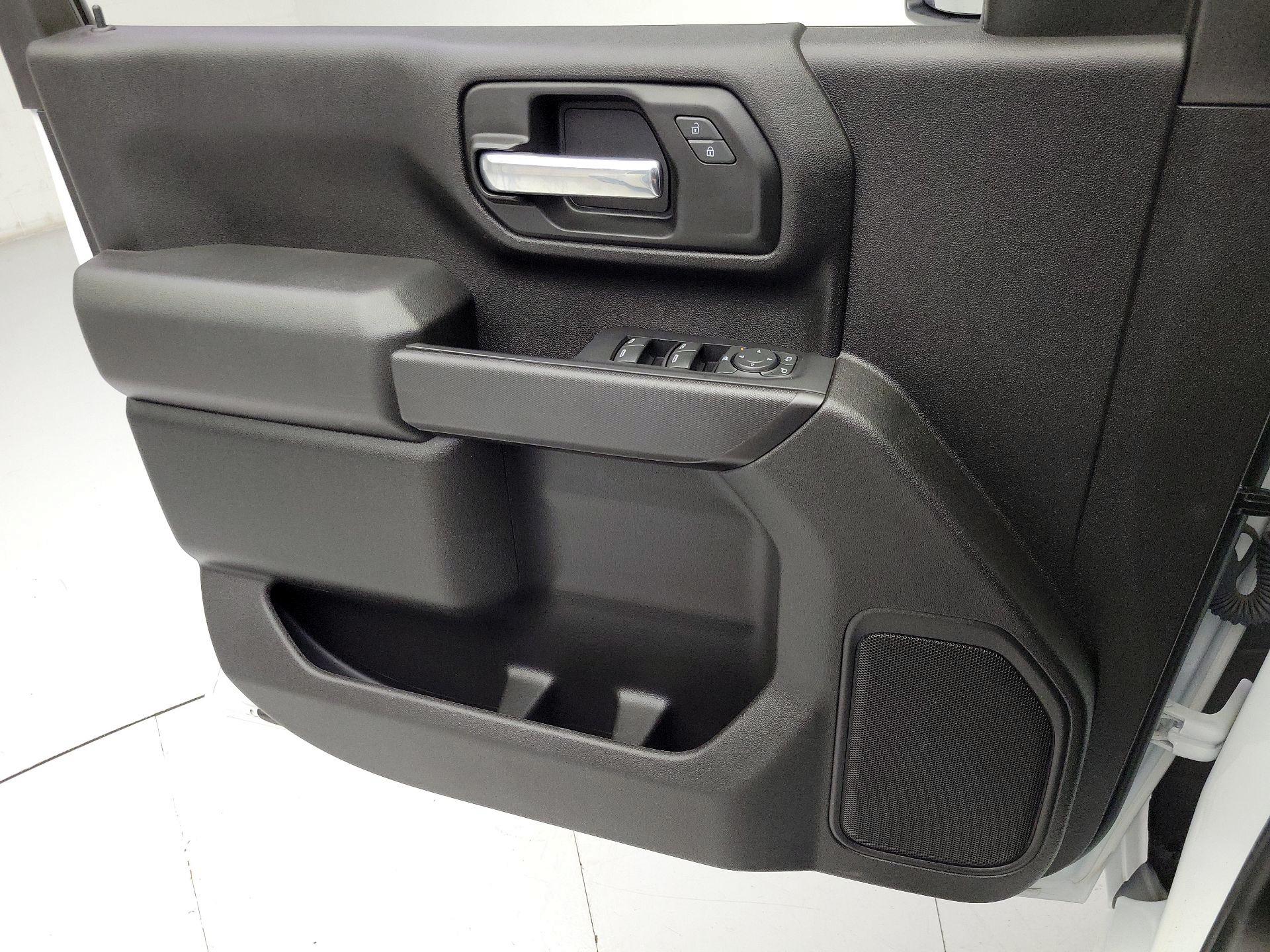 Thumbnail: 2023 Chevrolet Silverado 2500 - 12