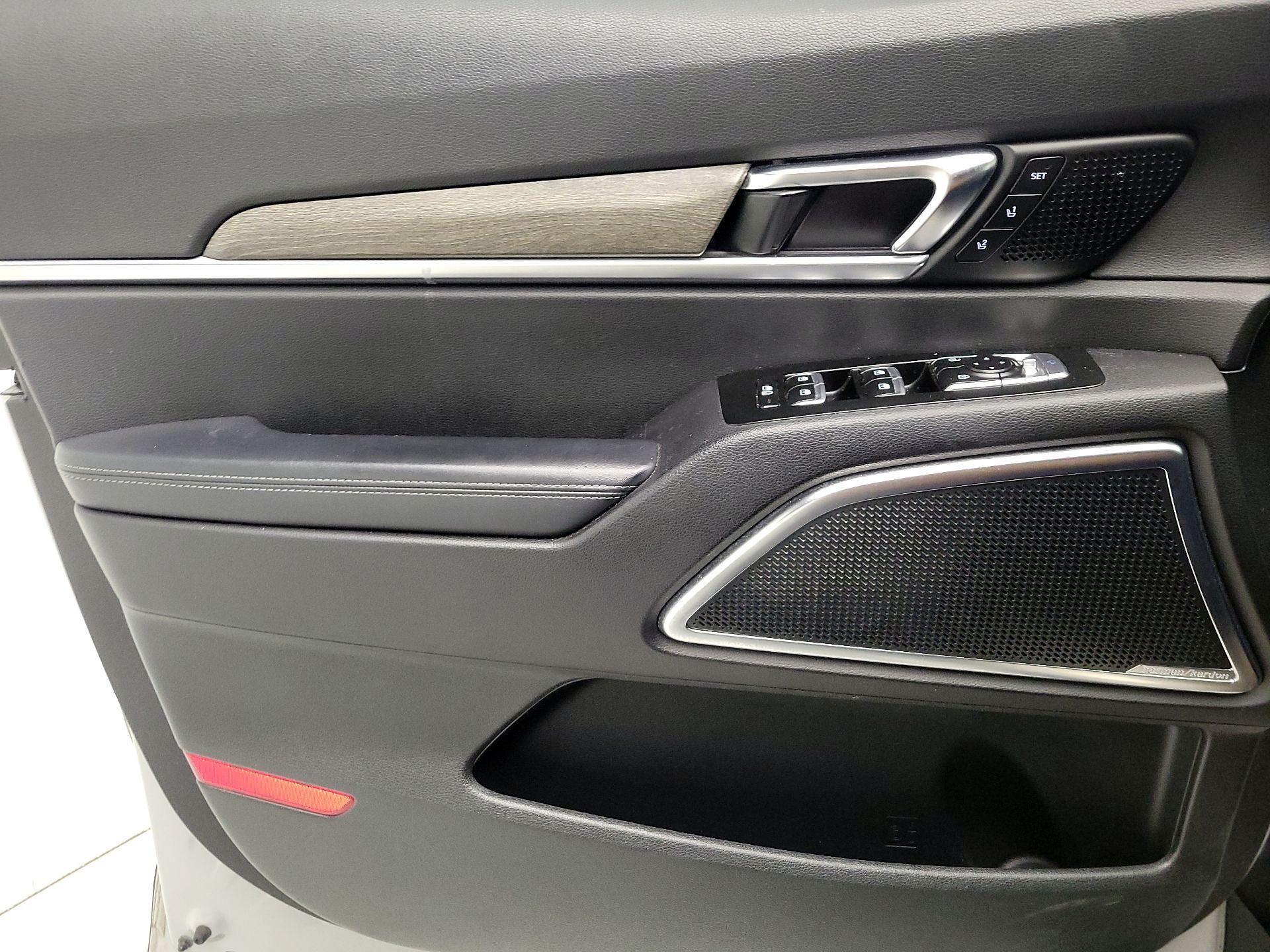 Thumbnail: 2021 Kia Telluride - 12