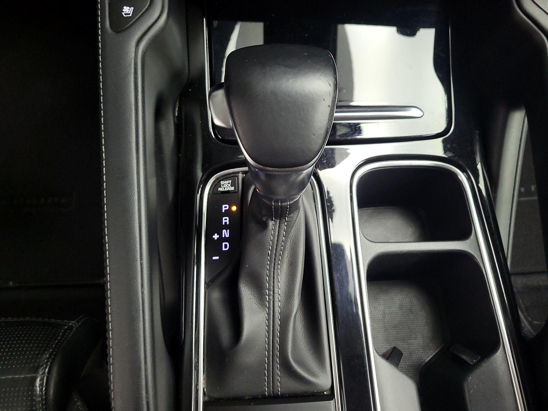 Thumbnail: 2021 Kia Telluride - 15