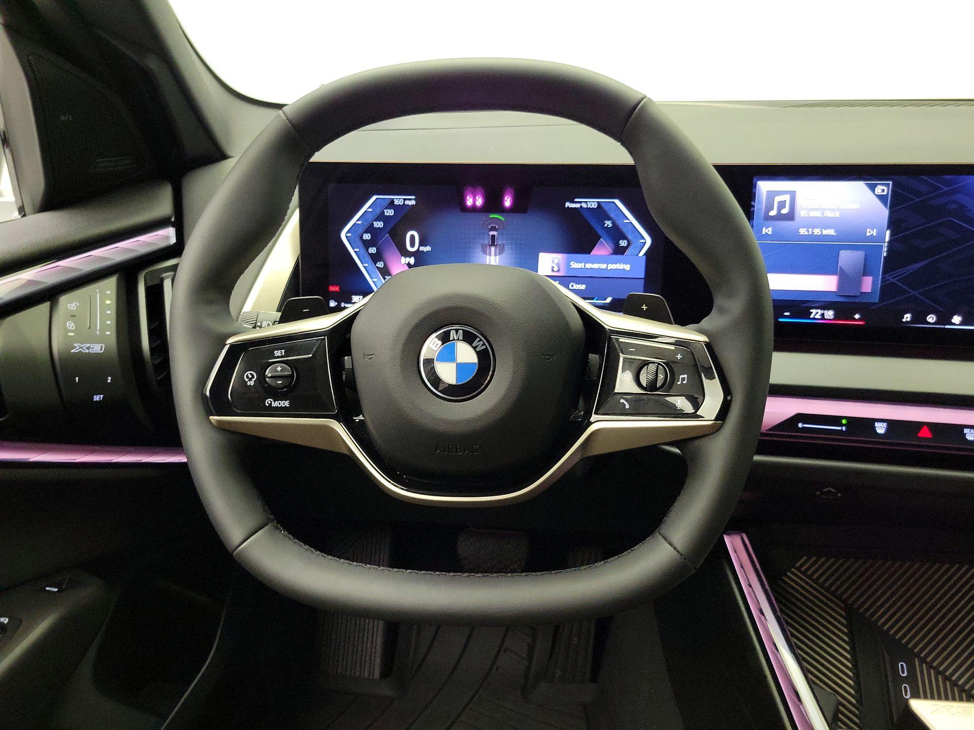 Thumbnail: 2025 BMW X3 - 10