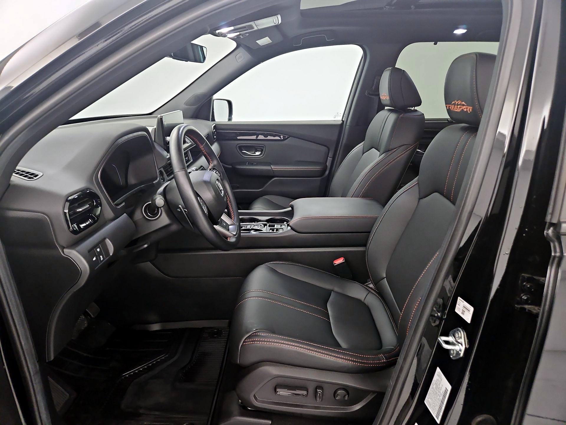 Thumbnail: 2025 Honda Pilot - 11