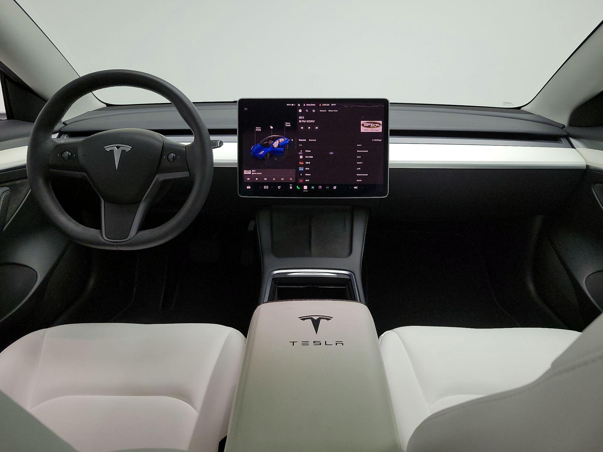 Thumbnail: 2023 Tesla Model 3 - 9