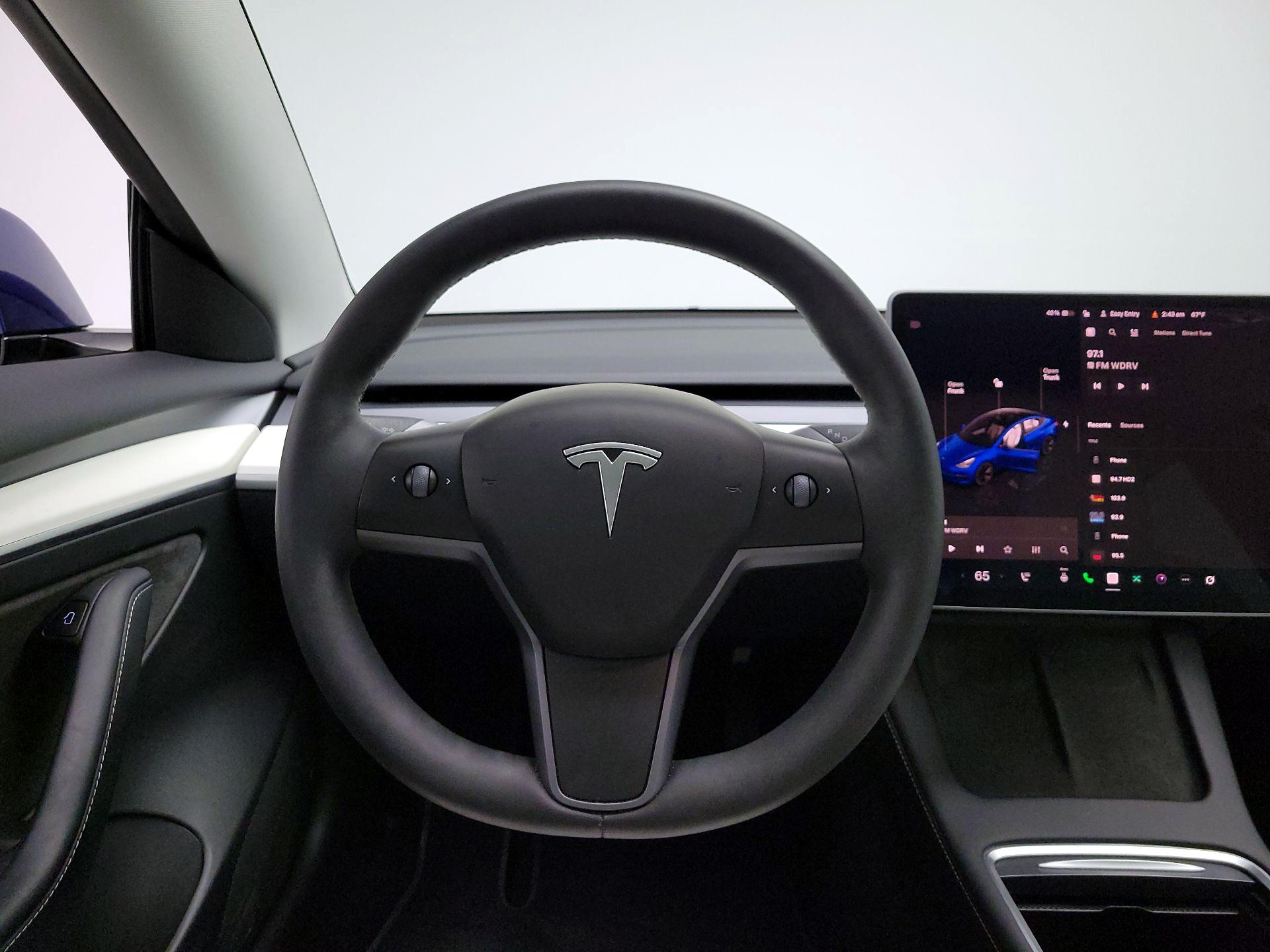 Thumbnail: 2023 Tesla Model 3 - 10