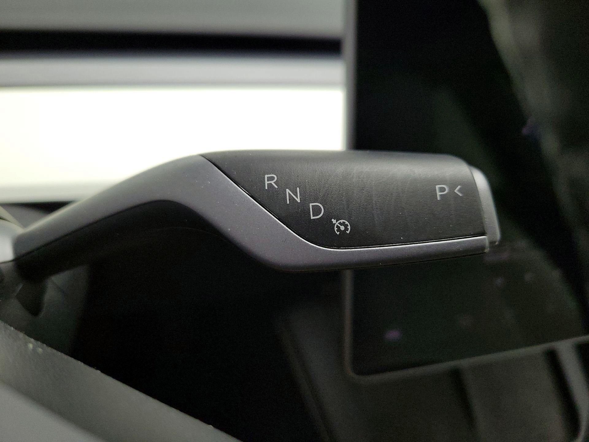 Thumbnail: 2023 Tesla Model 3 - 17