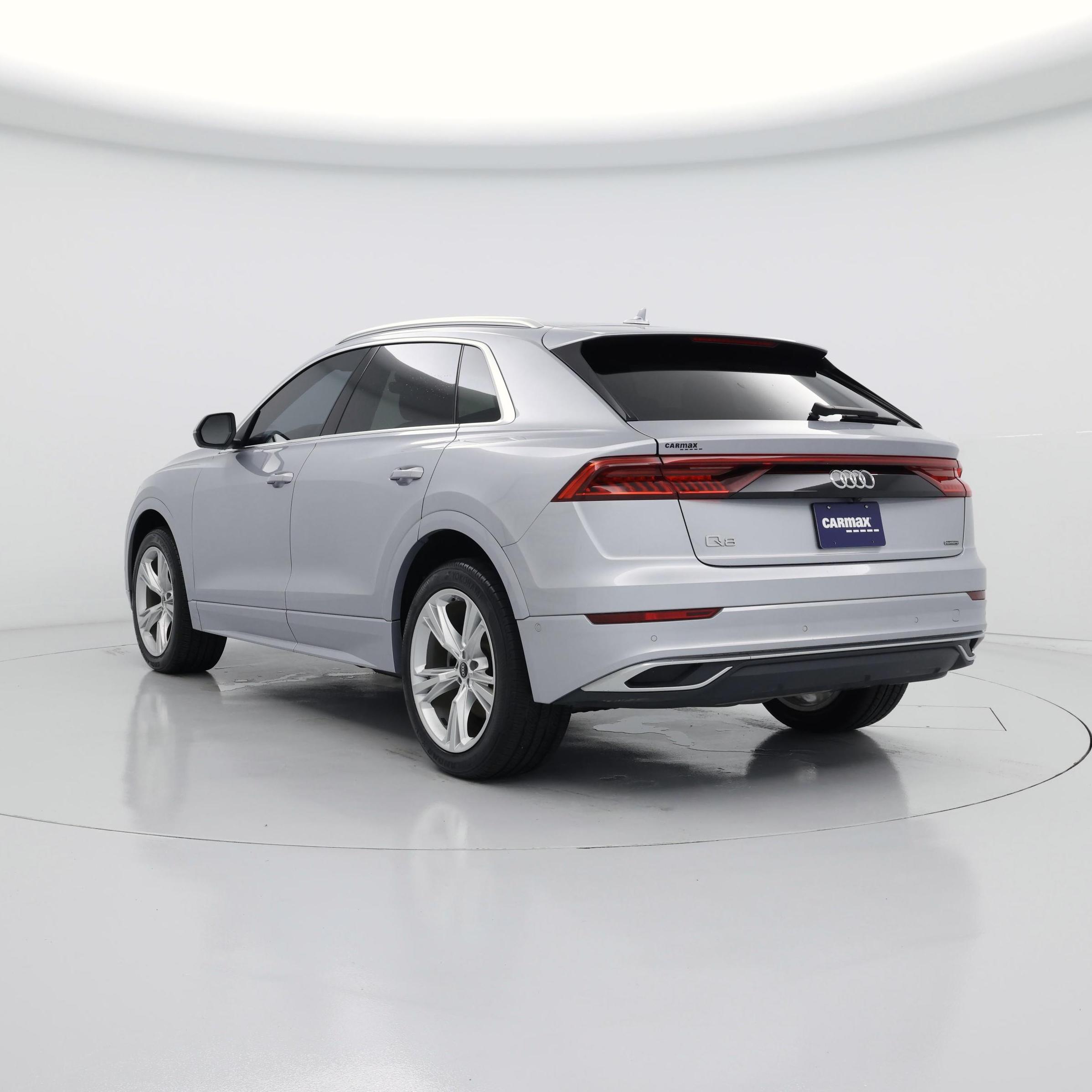 Thumbnail: 2022 Audi Q8 - 2