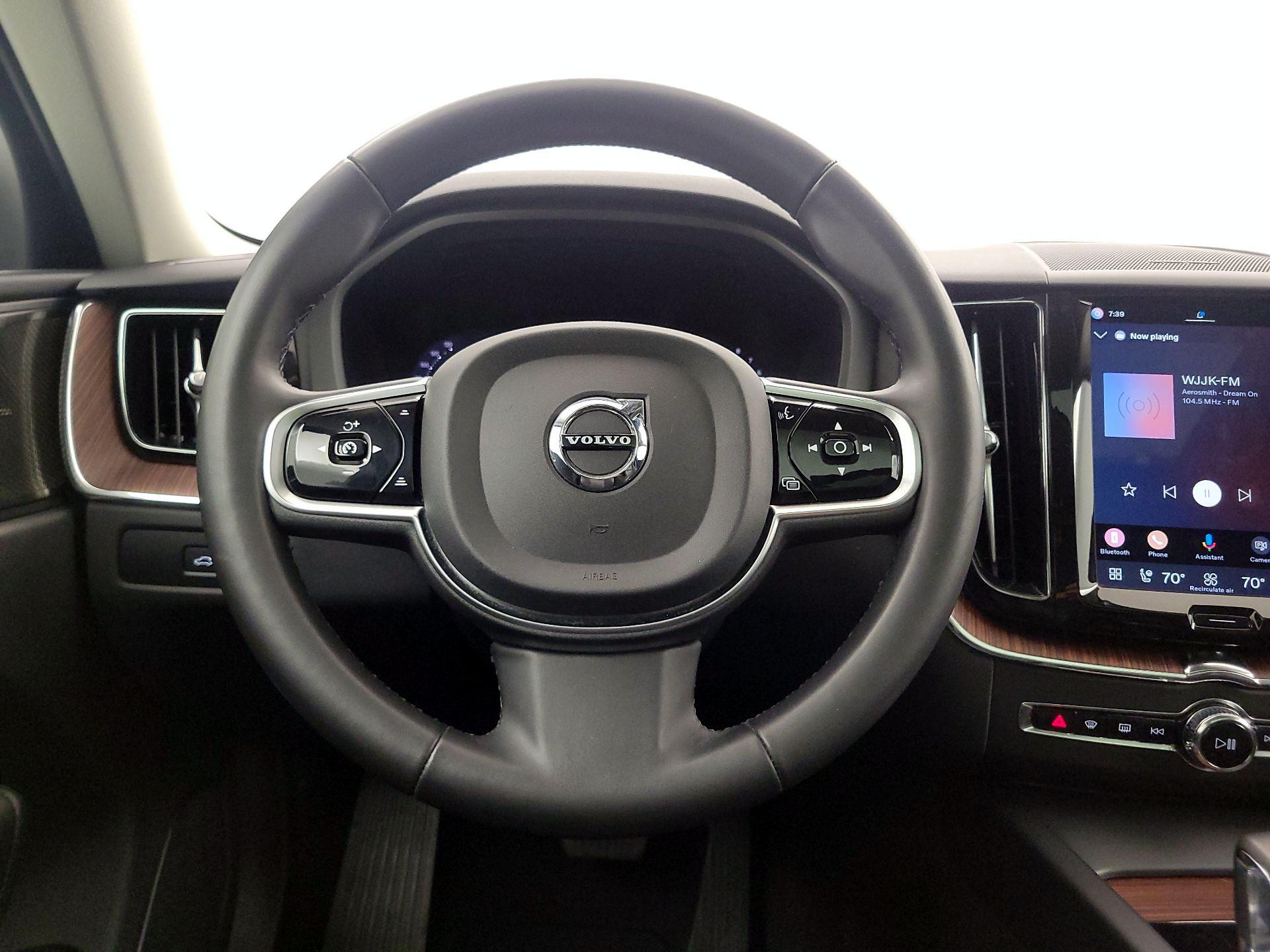 Thumbnail: 2024 Volvo XC60 - 10
