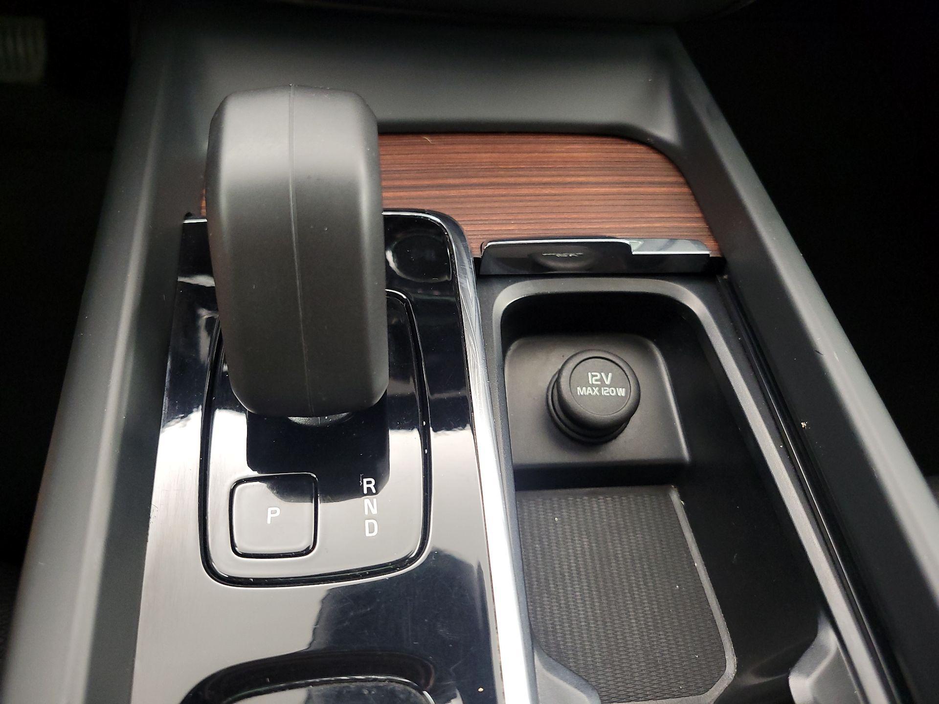 Thumbnail: 2024 Volvo XC60 - 17