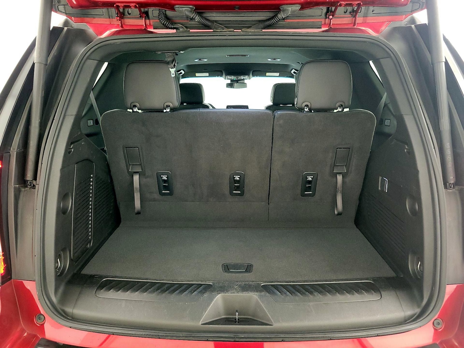 2024 GMC Yukon SLT - Photo 23
