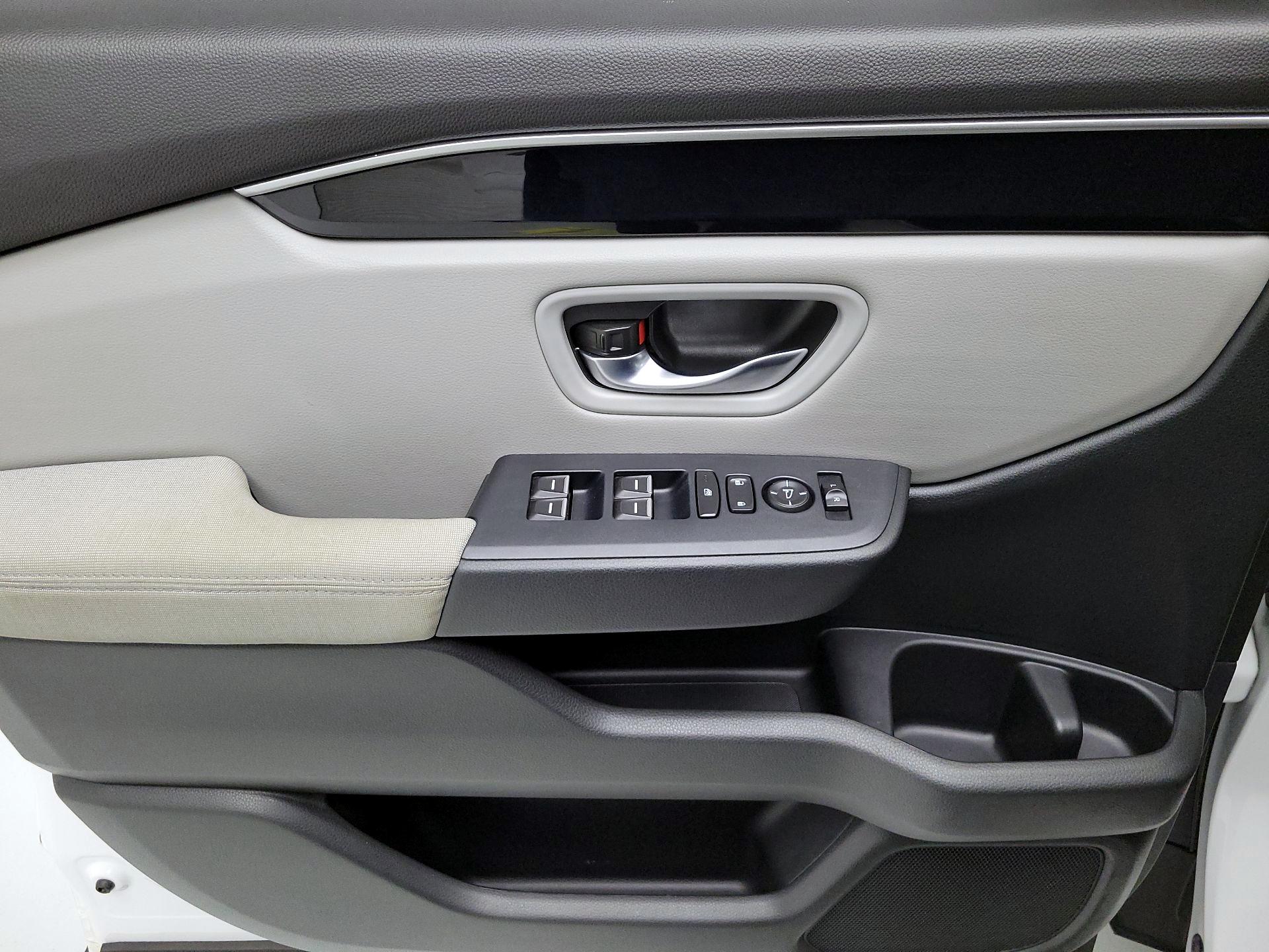 Thumbnail: 2023 Honda Pilot - 12