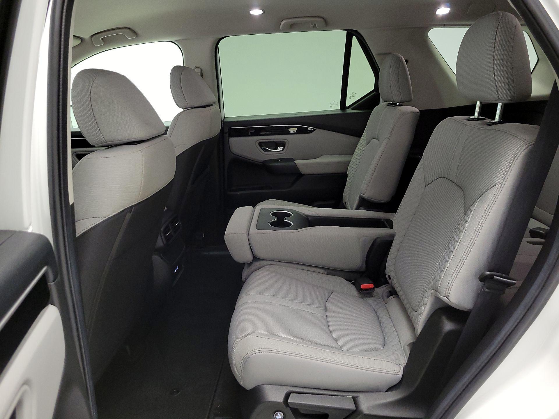 Thumbnail: 2023 Honda Pilot - 18