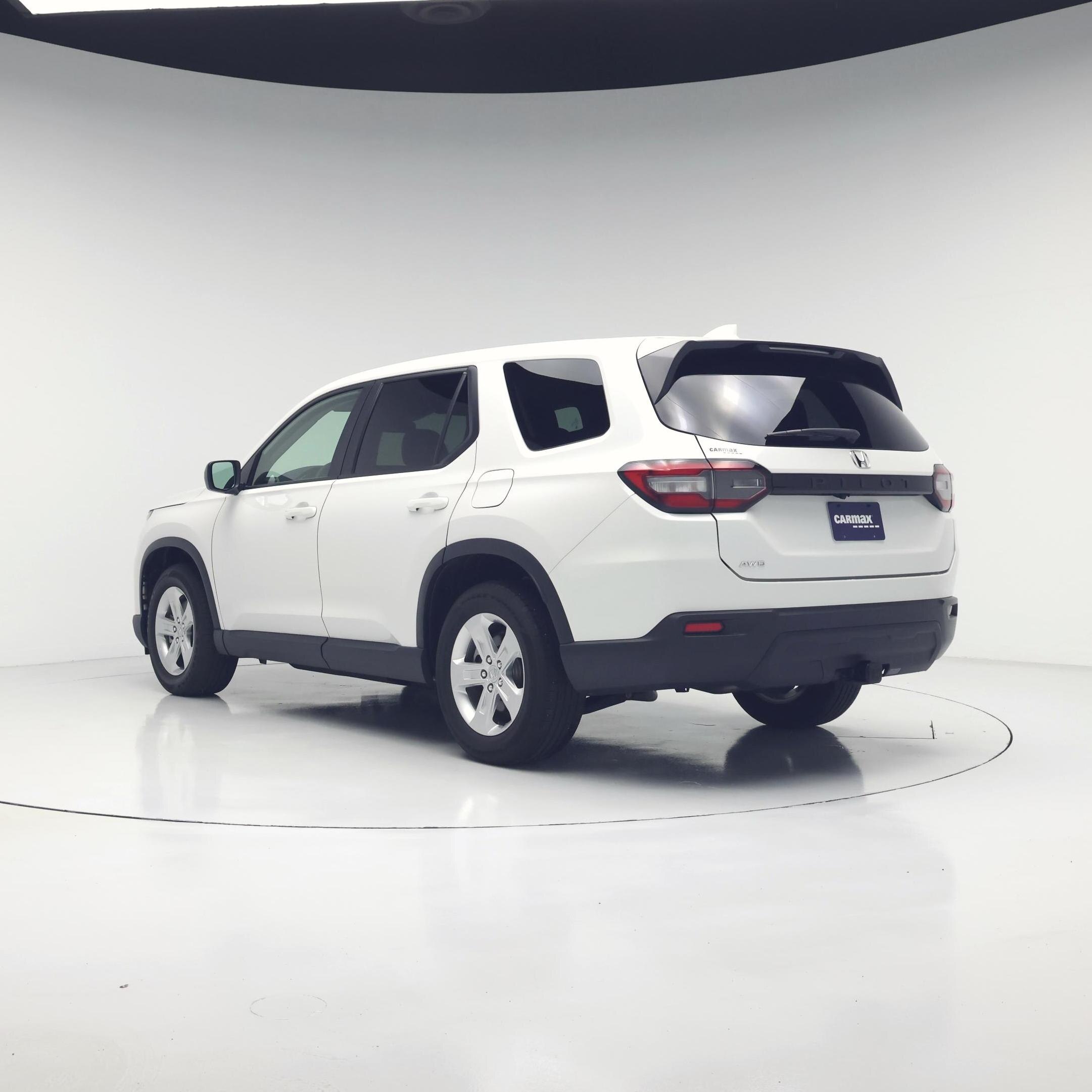 Thumbnail: 2023 Honda Pilot - 2