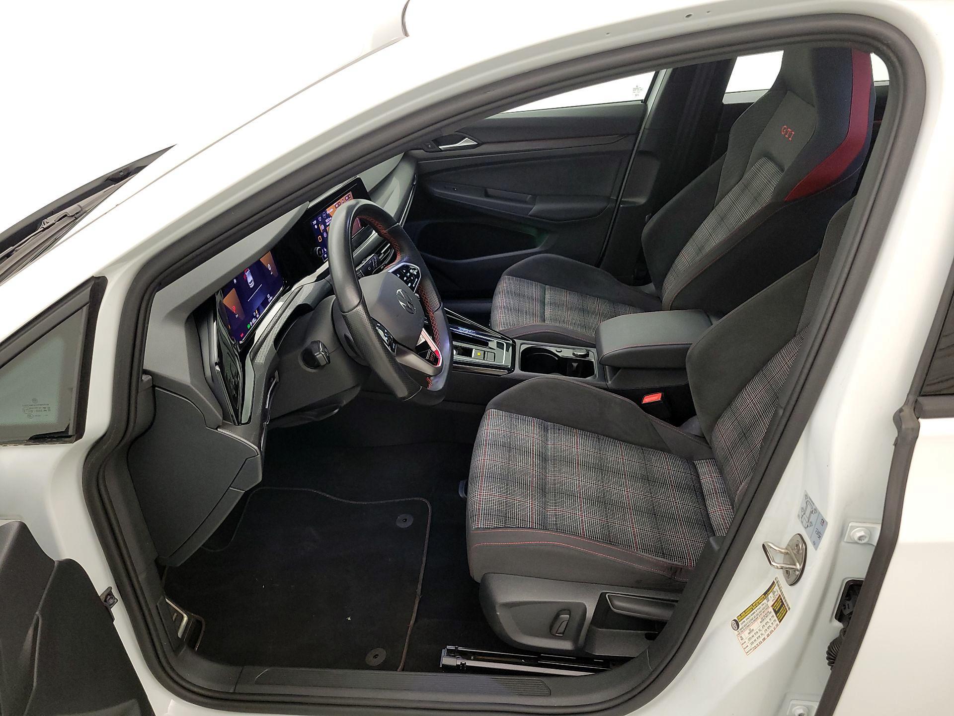 Thumbnail: 2024 Volkswagen Golf - 11