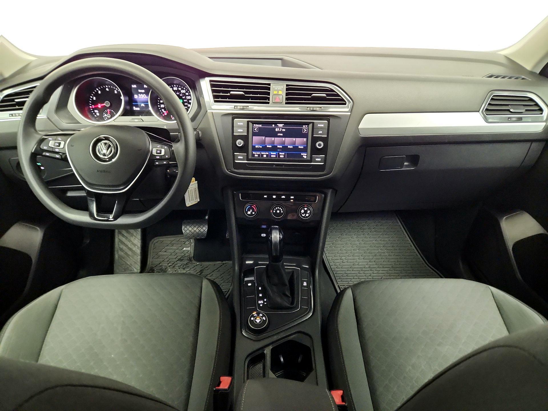 Thumbnail: 2020 Volkswagen Tiguan - 9
