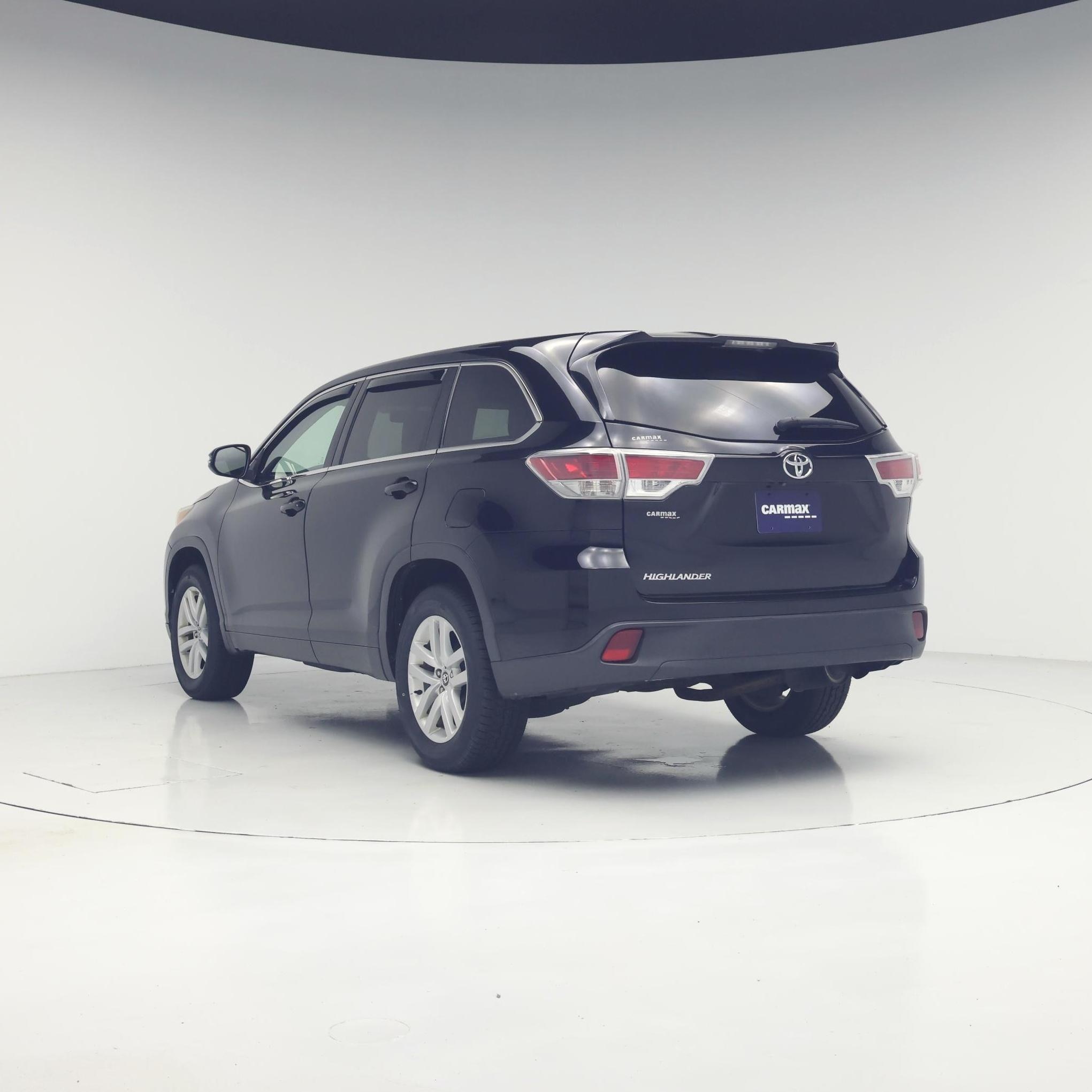 Thumbnail: 2016 Toyota Highlander - 2
