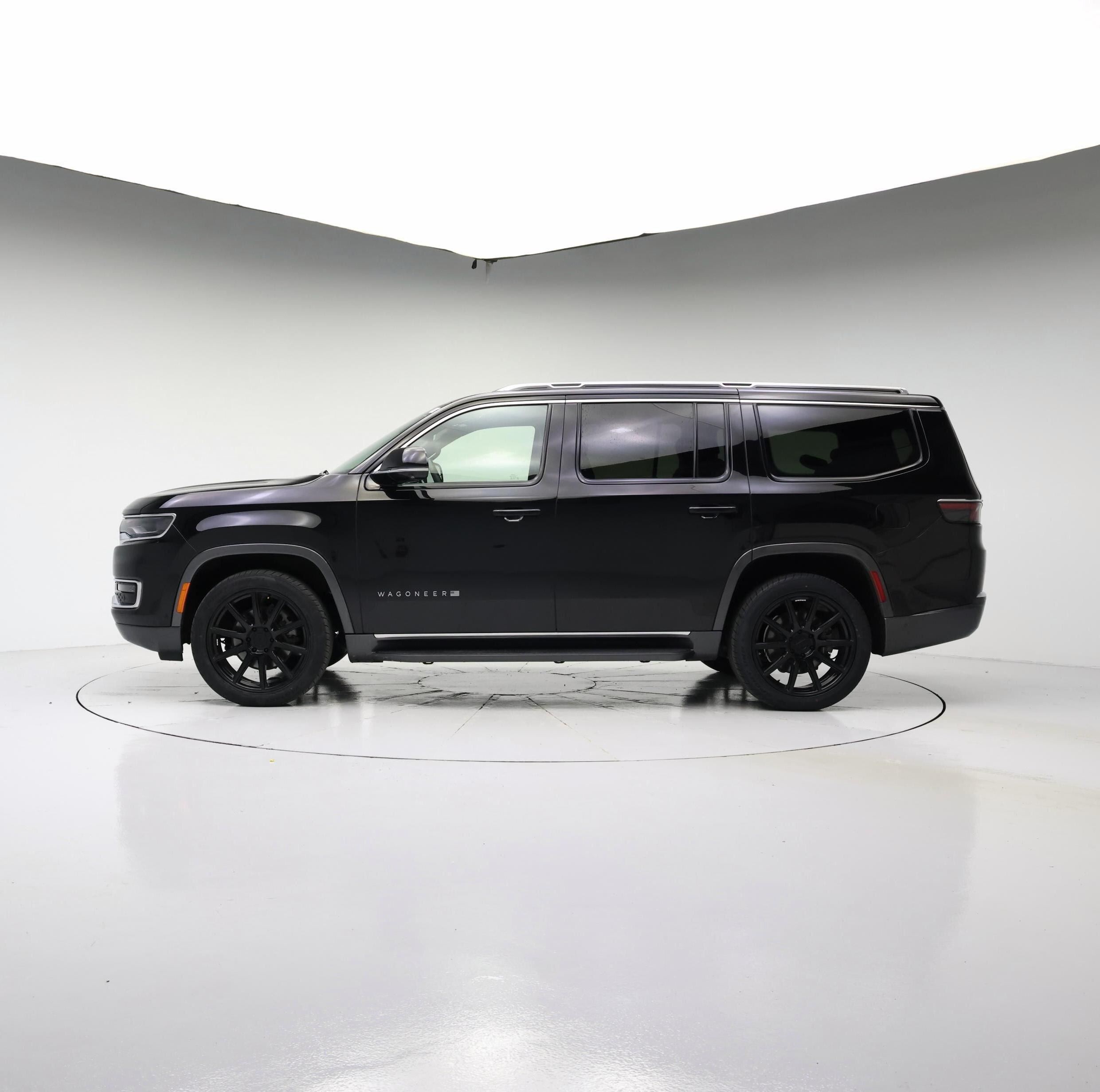 Thumbnail: 2022 Jeep Wagoneer - 3