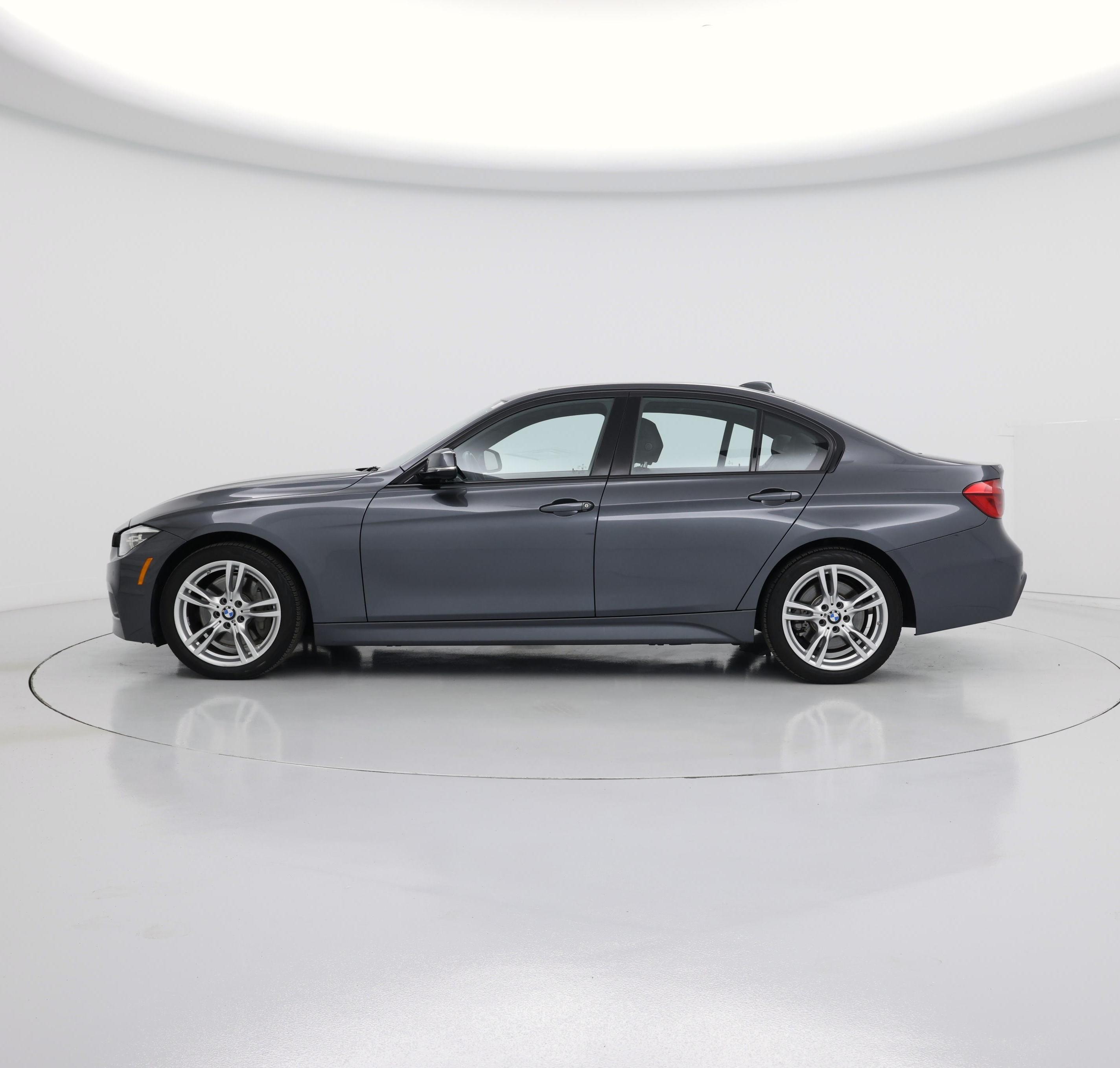 Thumbnail: 2018 BMW 3 Series - 3